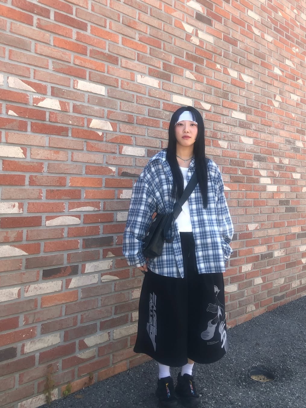 SLOW RECORD HOUSE Seersucker Oversized Check Shirts Blue 착용 스타일 - 5