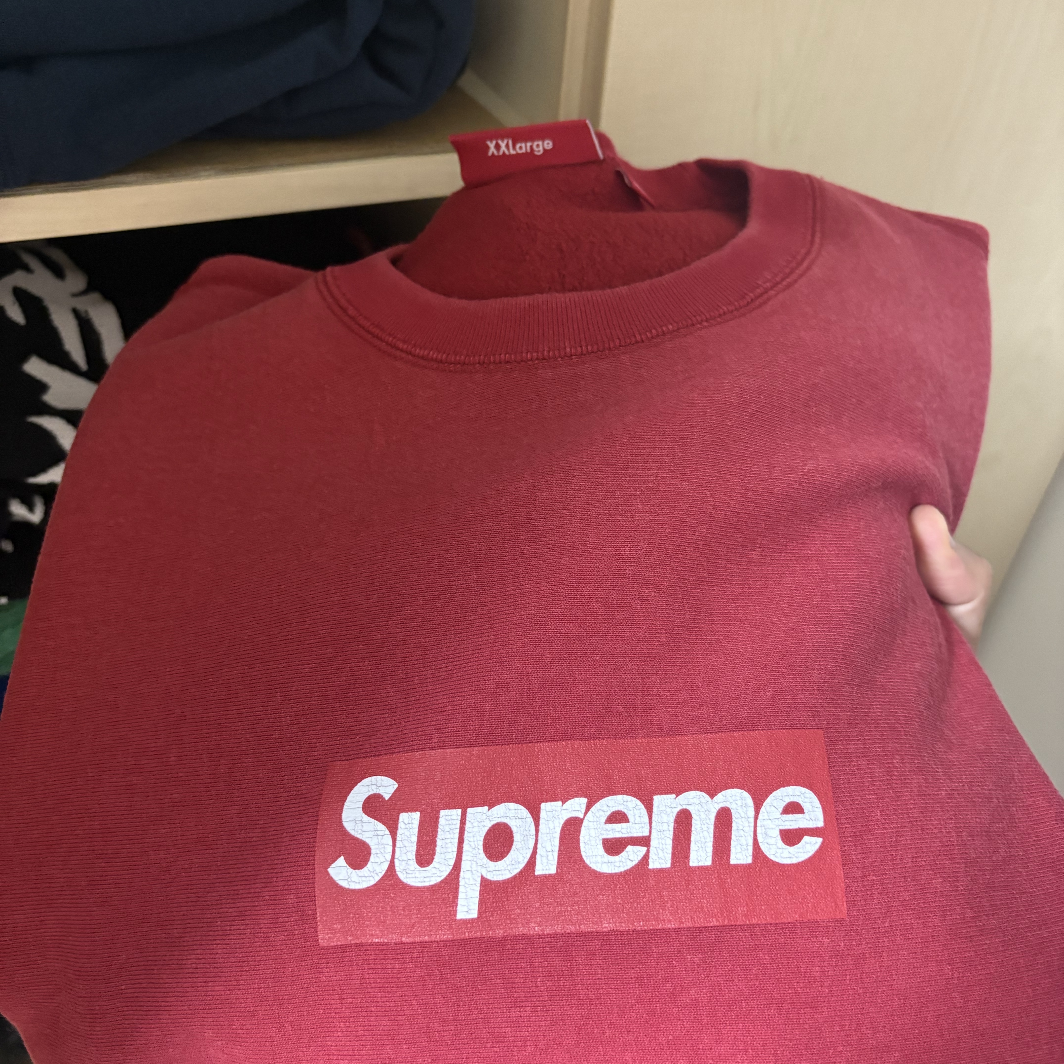 Supreme Washed Box Logo Crewneck Red - 25SS 착용 스타일