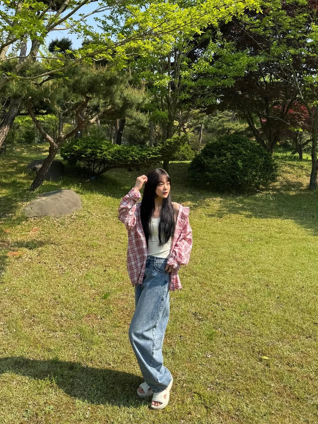 SLOW RECORD HOUSE Seersucker Oversized Check Shirts Red 착용 스타일 - 2