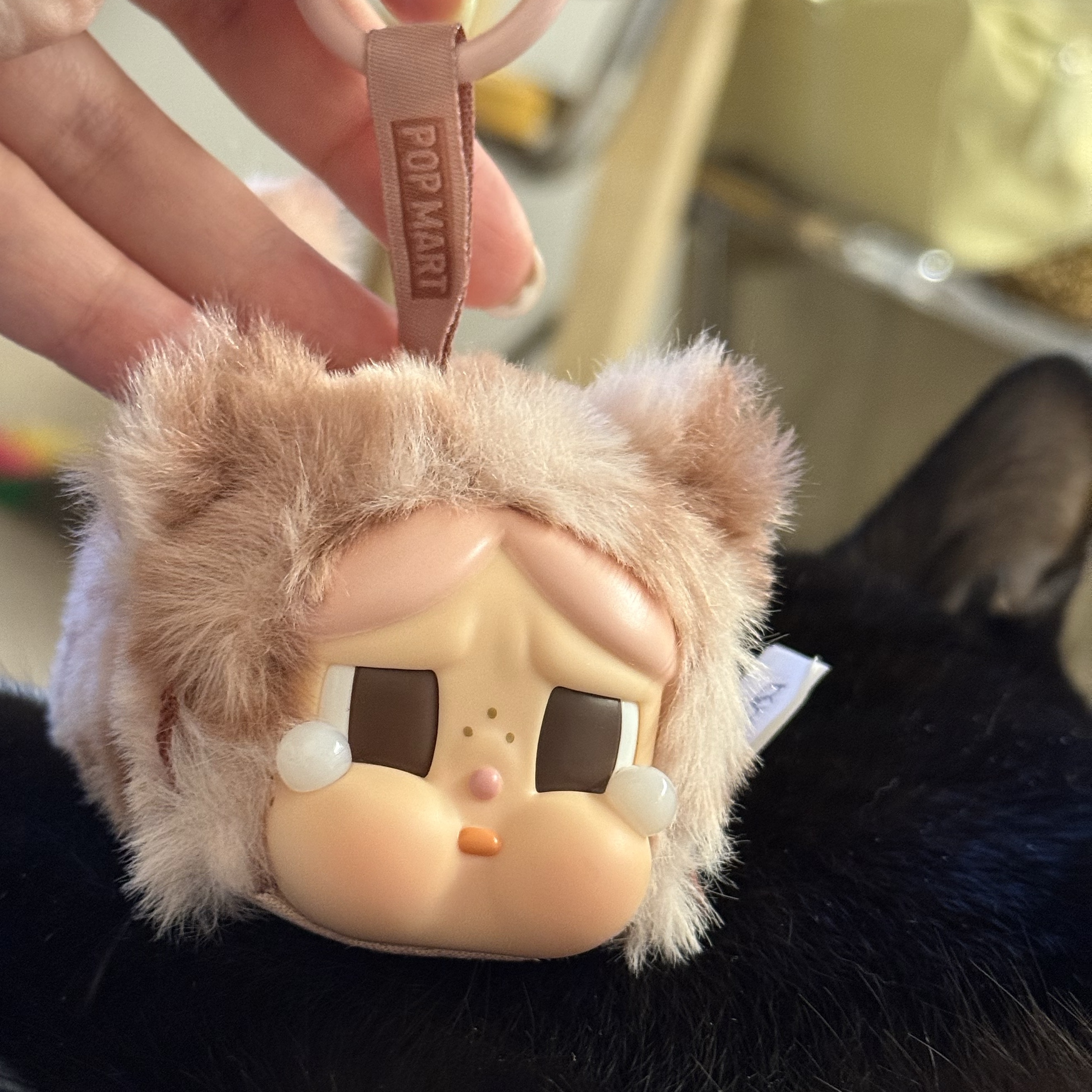 Pop Mart Crybaby Wild But Cutie Series Vinyl Plush Pendant (1 Blind Box), Matin Kim Sporty Tote Bag Beige 착용 스타일