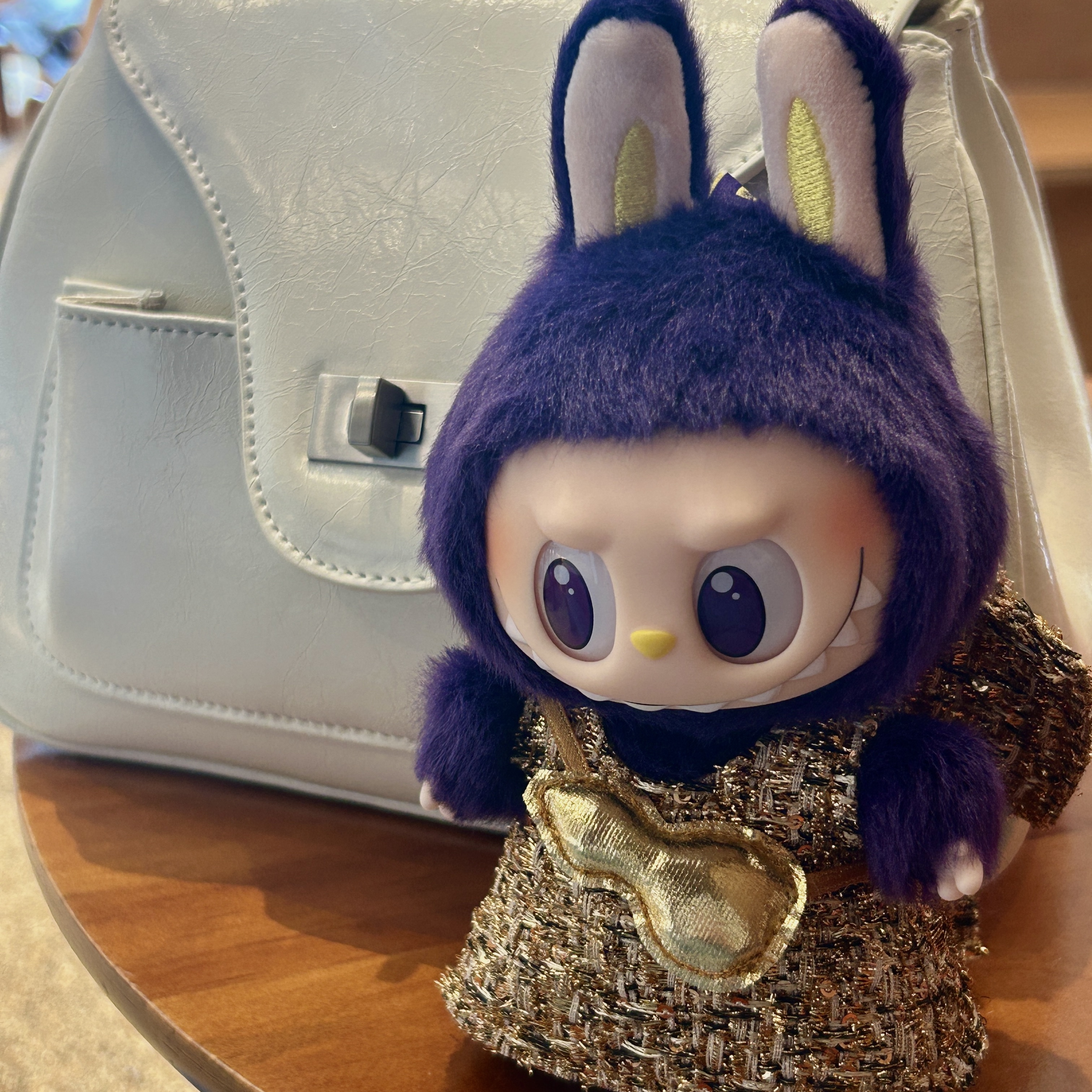 Pop Mart Labubu x Pronounce Lucky Fairy Toy Keyring 착용 스타일