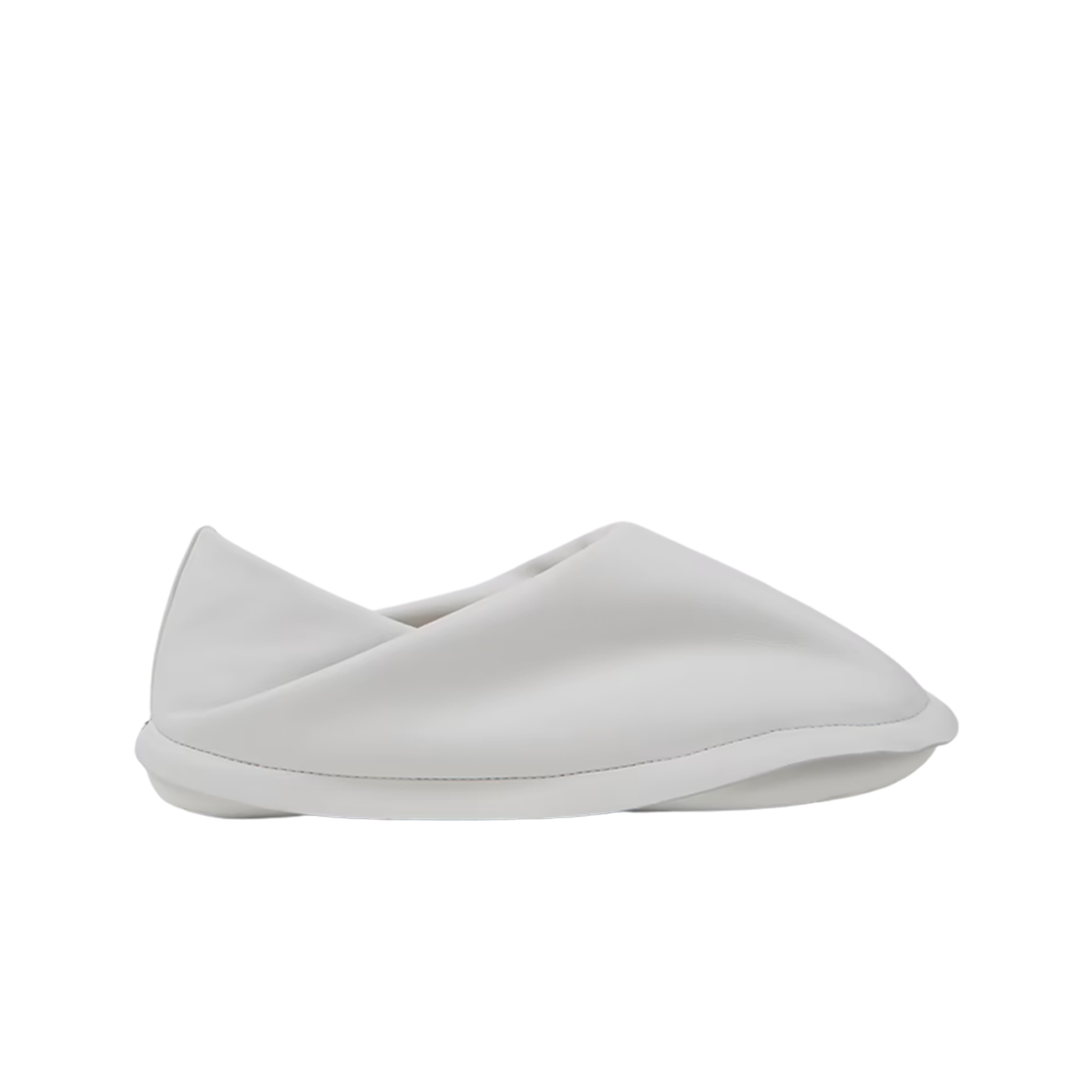 (W) 캠퍼 x 이세이 미야케 페우 폼 슬립 온 화이트