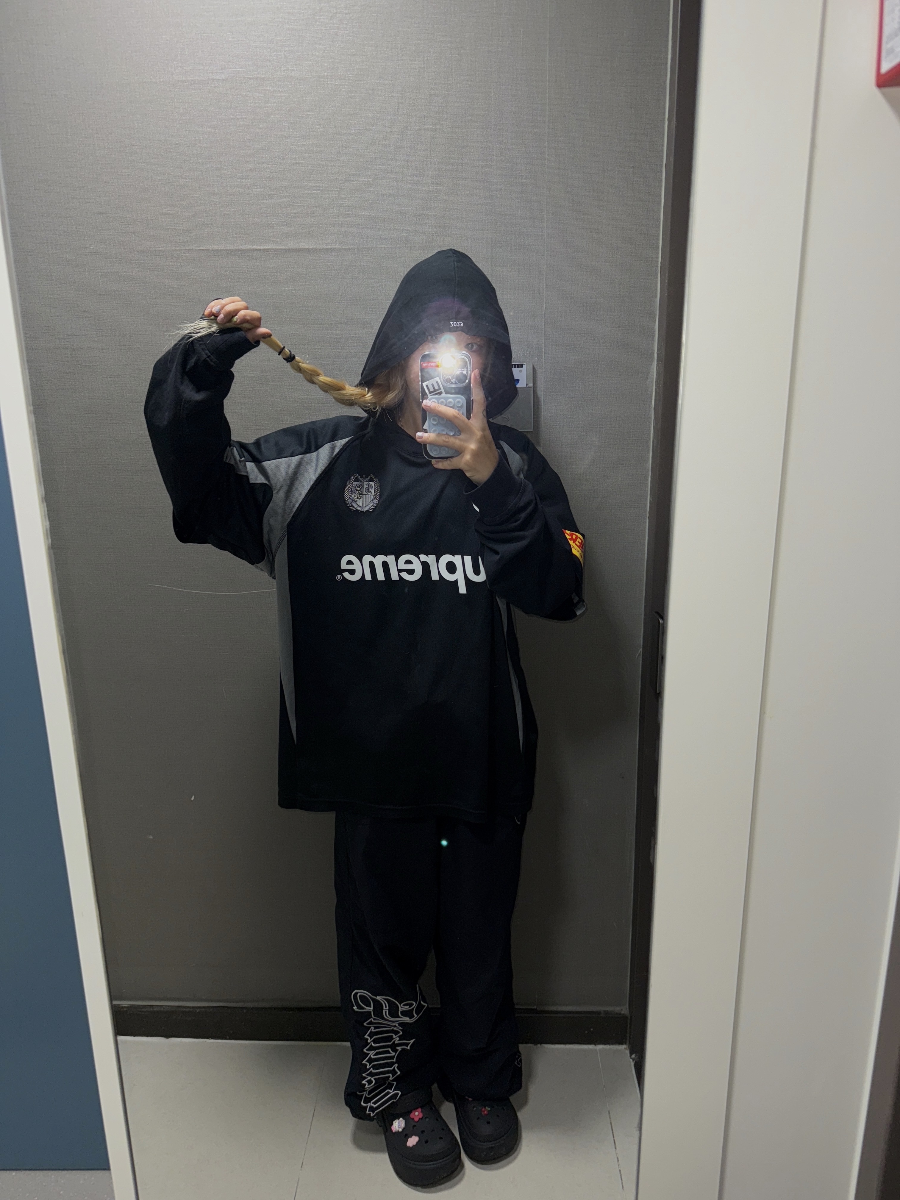 Supreme Hooded Soccer Jersey Black - 23FW 착용 스타일