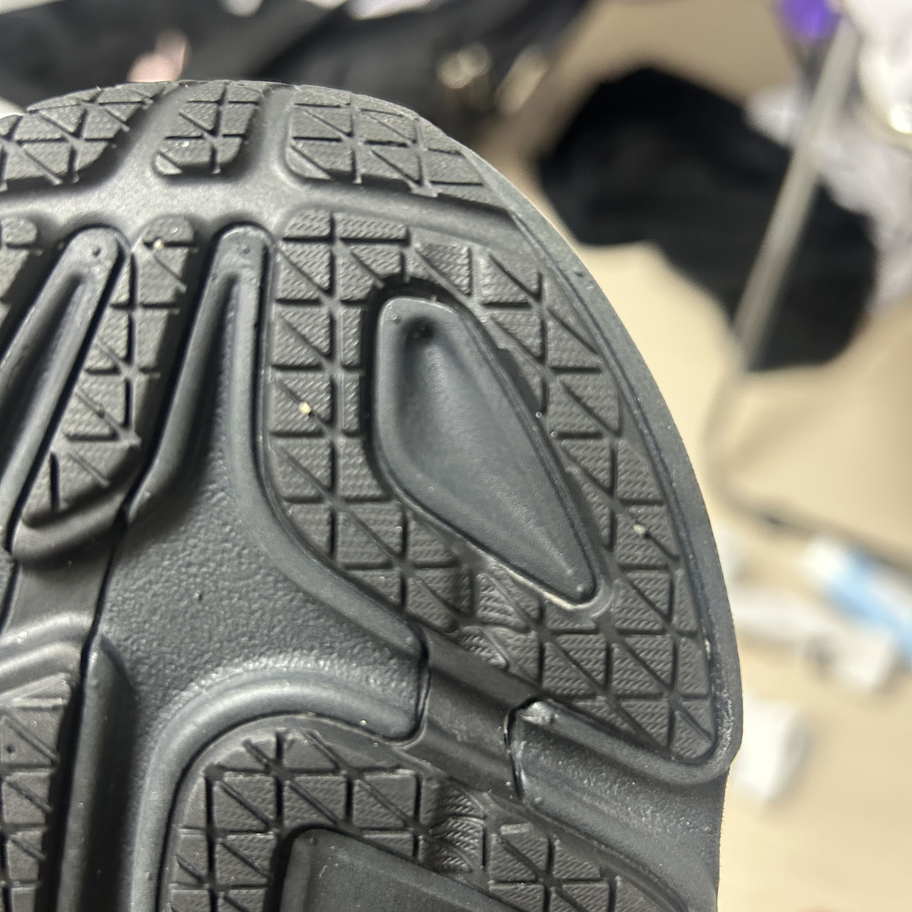(W) Hoka Bondi 8 Black - Wide 착용 스타일 - 2