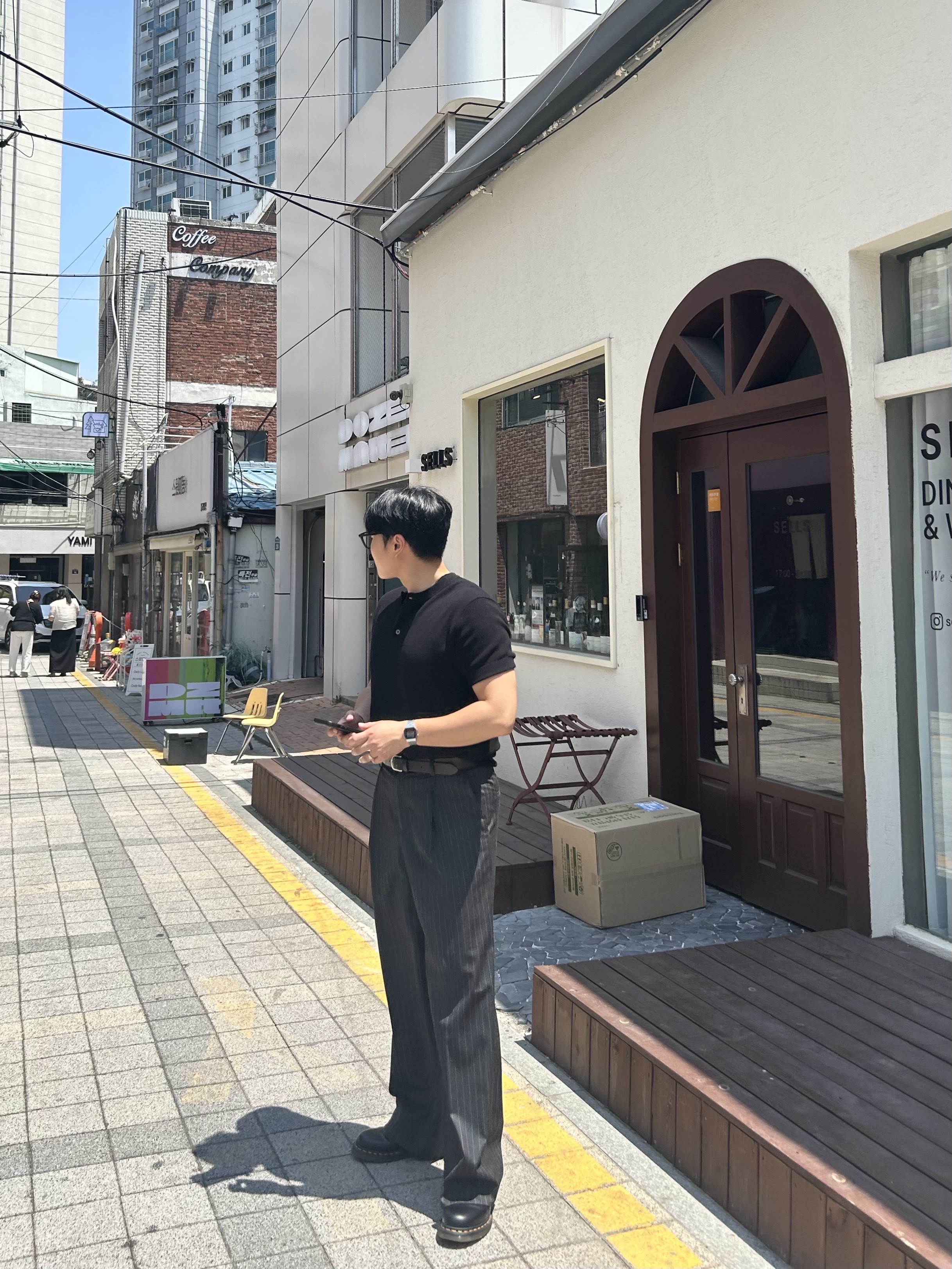 Dr. Martens 1461 Smooth Black 착용 스타일 - 4