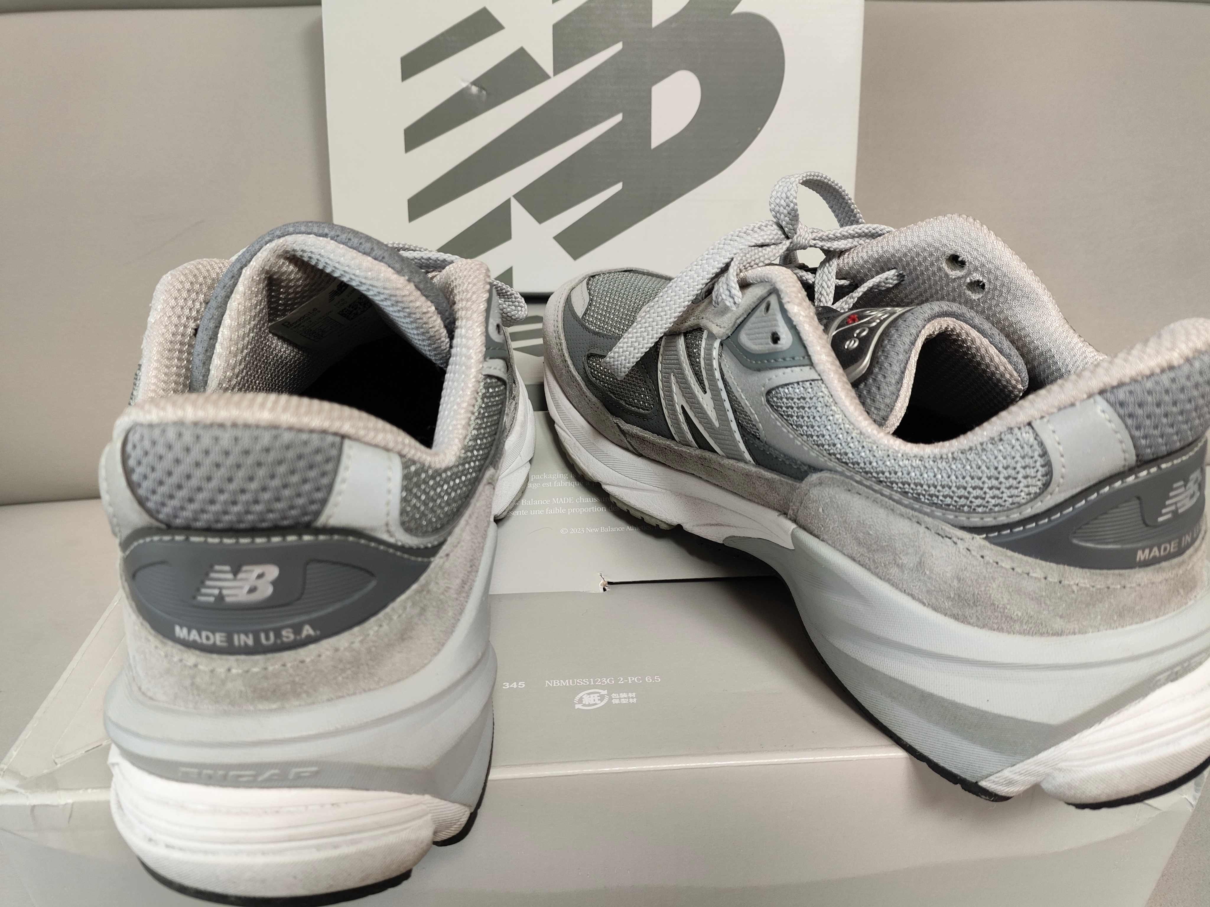 New Balance 990v6 Made in USA Grey - D Standard 착용 스타일 - 2