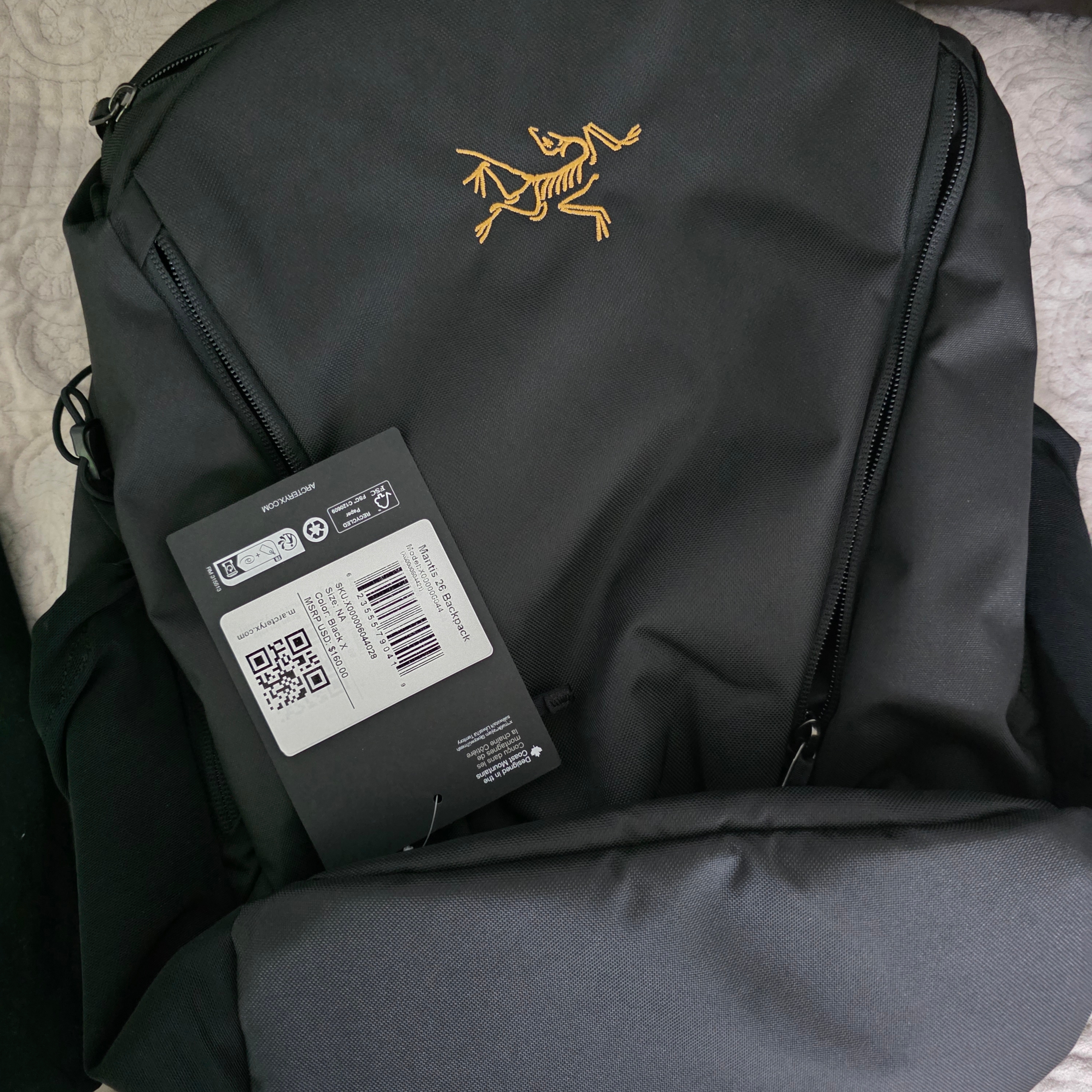 Arc'teryx Mantis 26 Backpack Black 착용 스타일