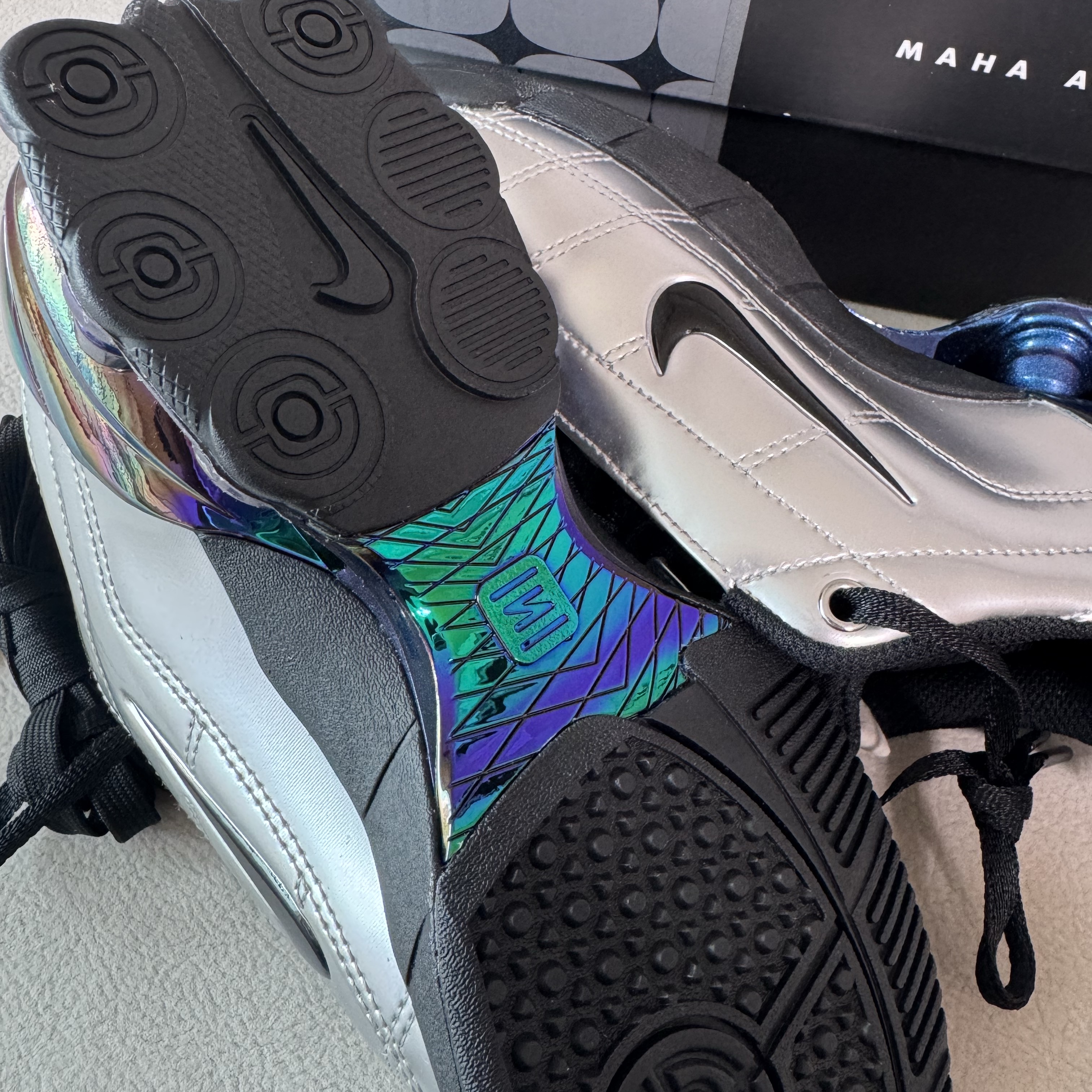 (W) Nike x Maha Amsterdam Total 90 Shox Magia Black and Metallic Silver, (W) Nike x Maha Amsterdam Total 90 Shox Magia Metallic Silver Black 착용 스타일 - 2