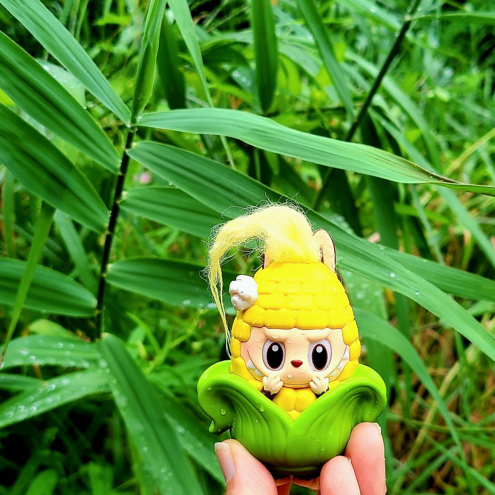 Pop Mart Labubu The Monsters Wacky Mart Series Figures Corn (Opened Case) 착용 스타일 - 1