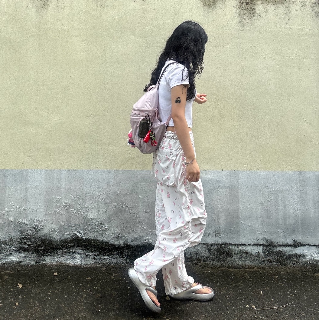 Open Yy x Hello Kitty Parachute Pants White, Arc'teryx Heliad 15 Backpack Pink Glow 착용 스타일