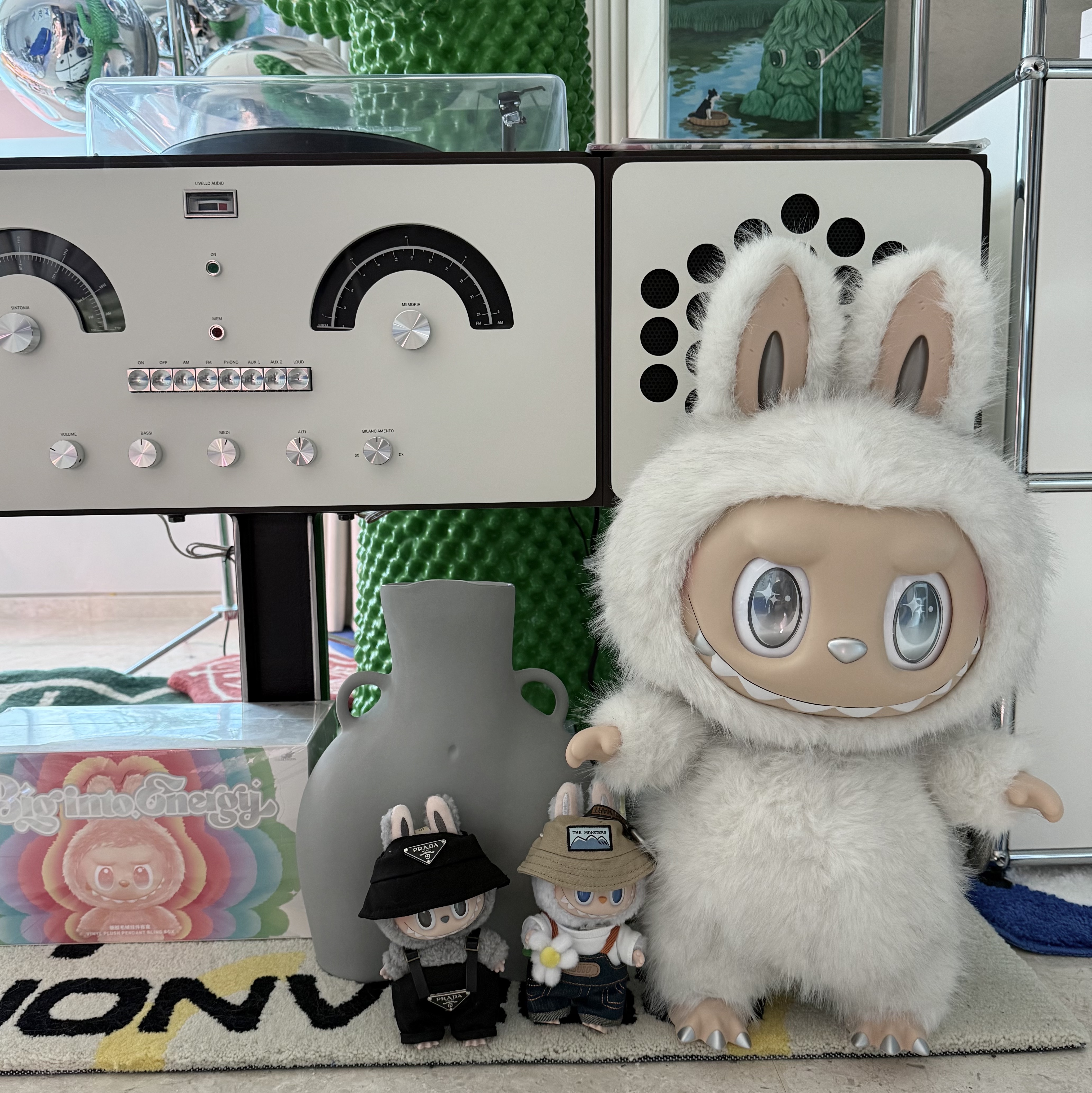 Pop Mart Labubu The Monsters Labubu Tasty Macarons Series Sesame Bean Keyring (Opened Case), Pop Mart Labubu The Monsters Highlight Series Sealed Case (6 Blind Boxes) 착용 스타일 - 1