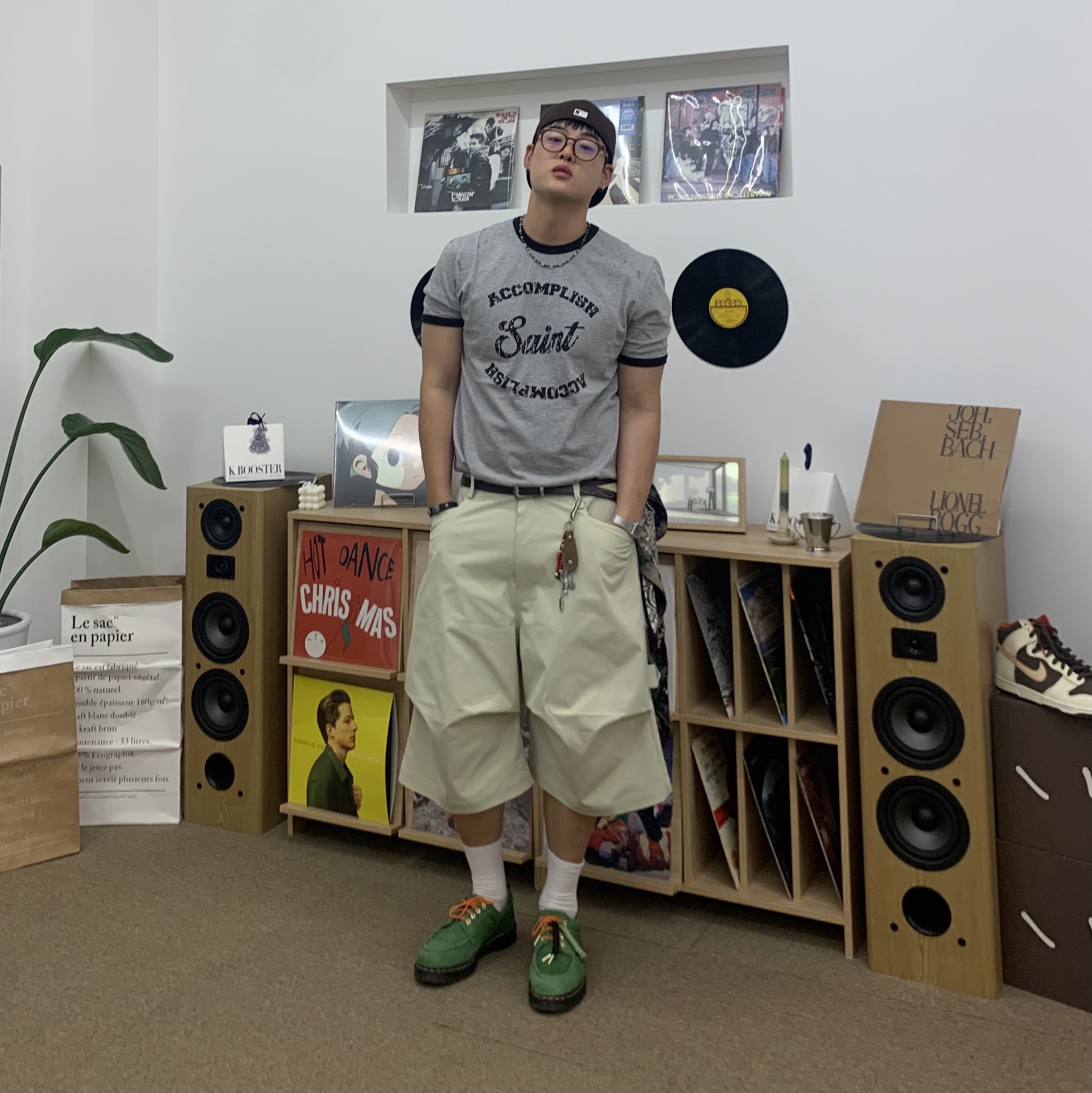 Dr. Martens x Awake NY Lowell Hair On Leather Moc Toe Shoes Green, Nonnod Side Cargo Shorts Beige 착용 스타일 - 2