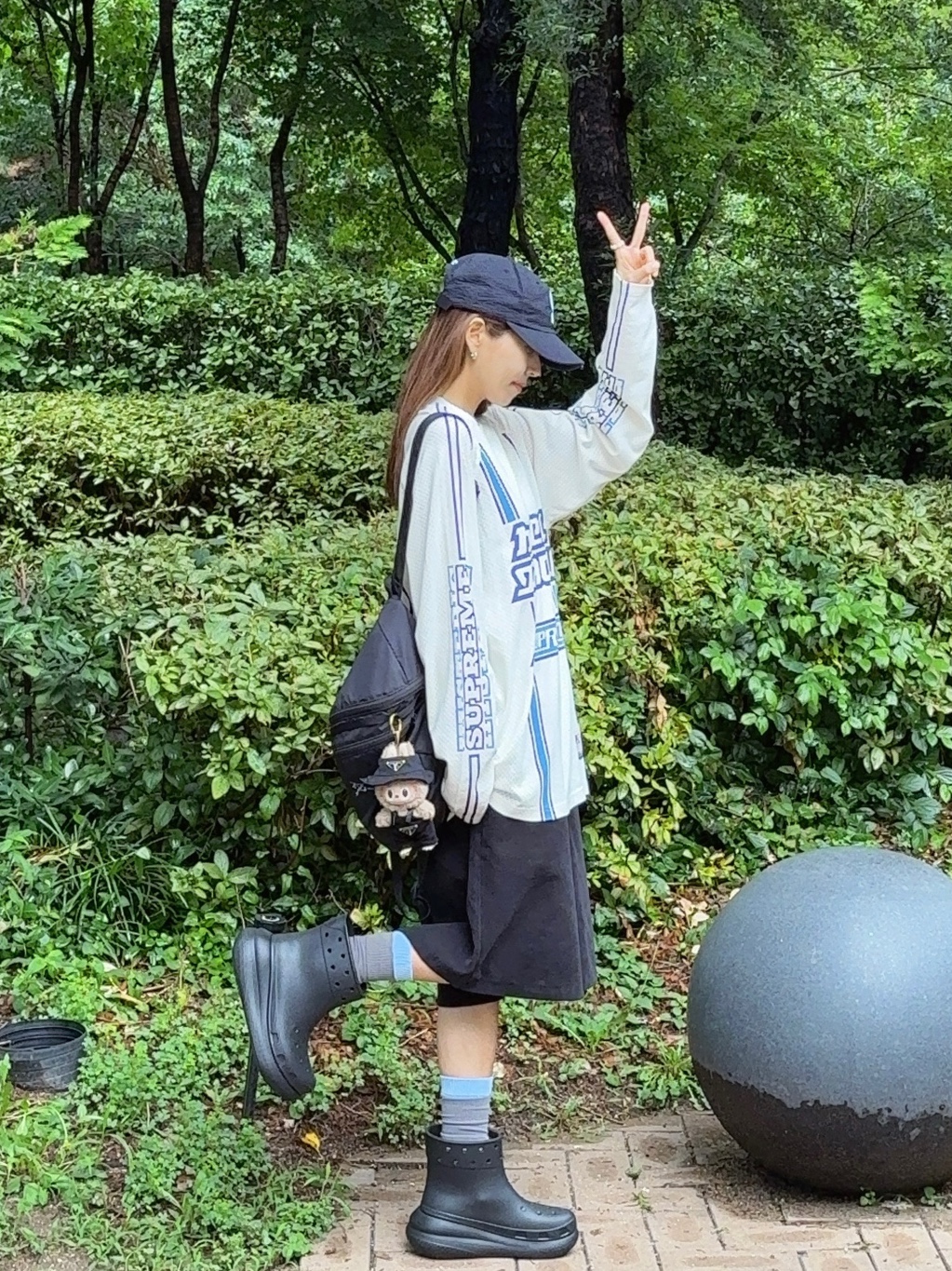 Supreme Seersucker S Logo 6-Panel Black - 24SS, Supreme x Hysteric Glamour Mesh L/S Top White - 24FW 착용 스타일 - 1
