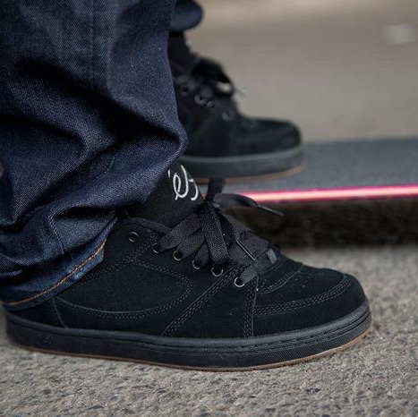 eS Accel OG Brown Gum, eS Accel OG Black 착용 스타일 - 3