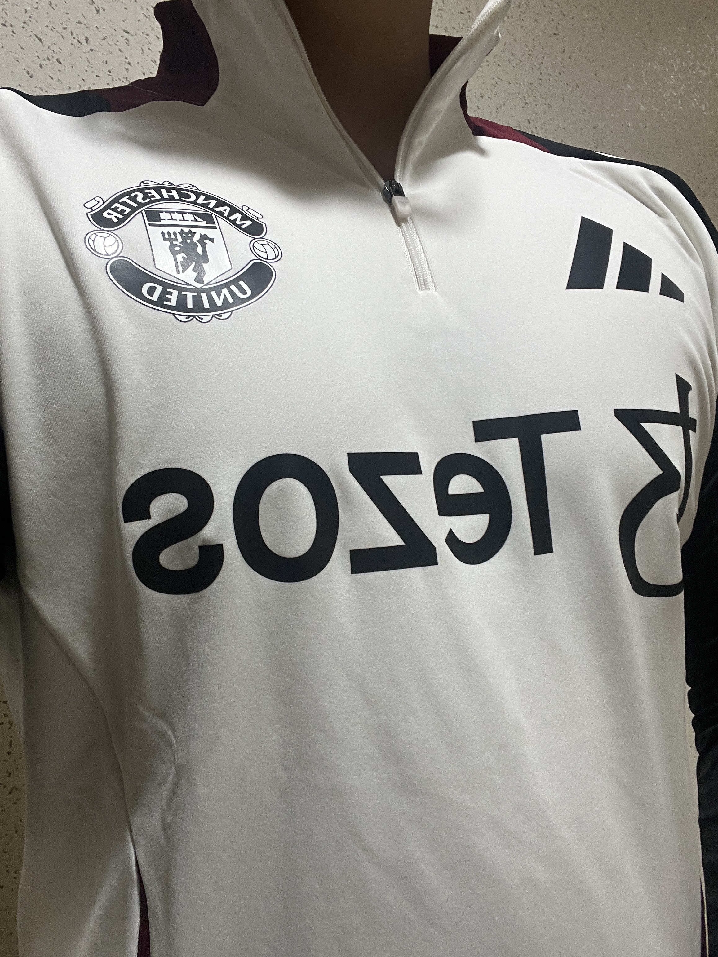 Adidas Manchester United Tiro 24 Training Top Off White Black - KR Sizing 착용 스타일