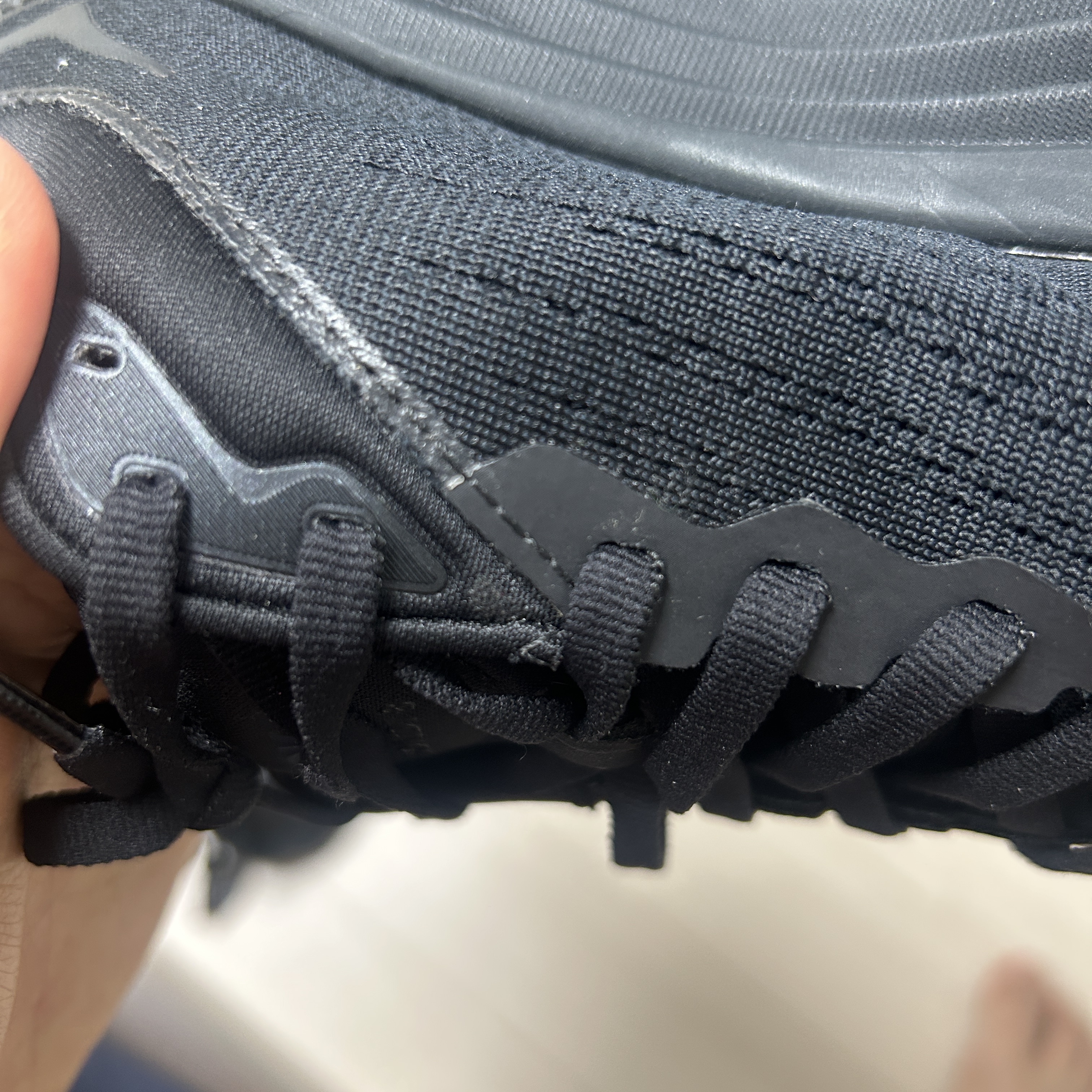 (W) Hoka Bondi 8 Black - Wide 착용 스타일 - 5