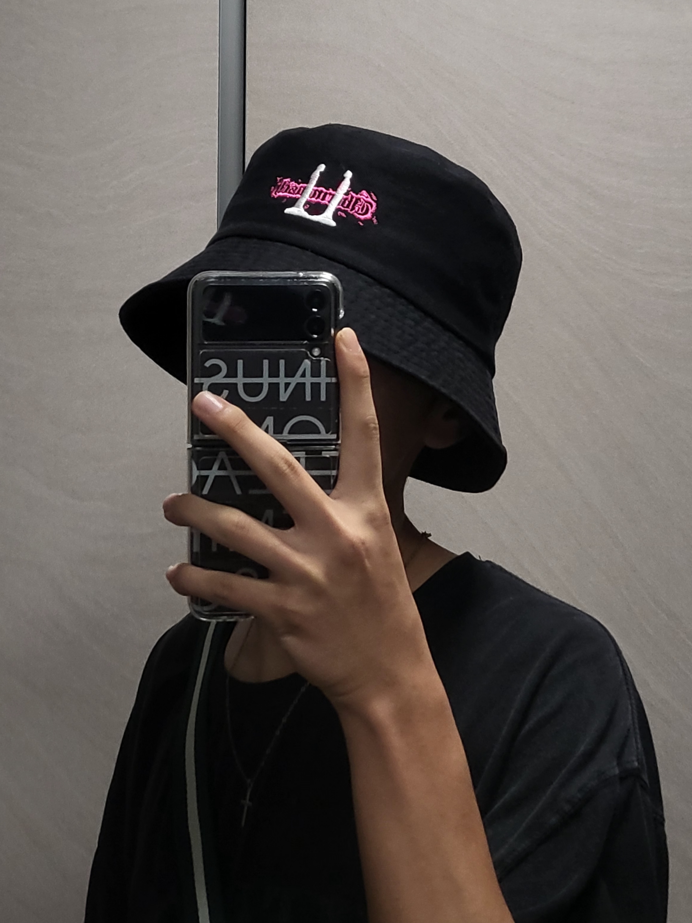 지드래곤 위버멘쉬 버킷햇 블랙 | G-DRAGON | KREAM