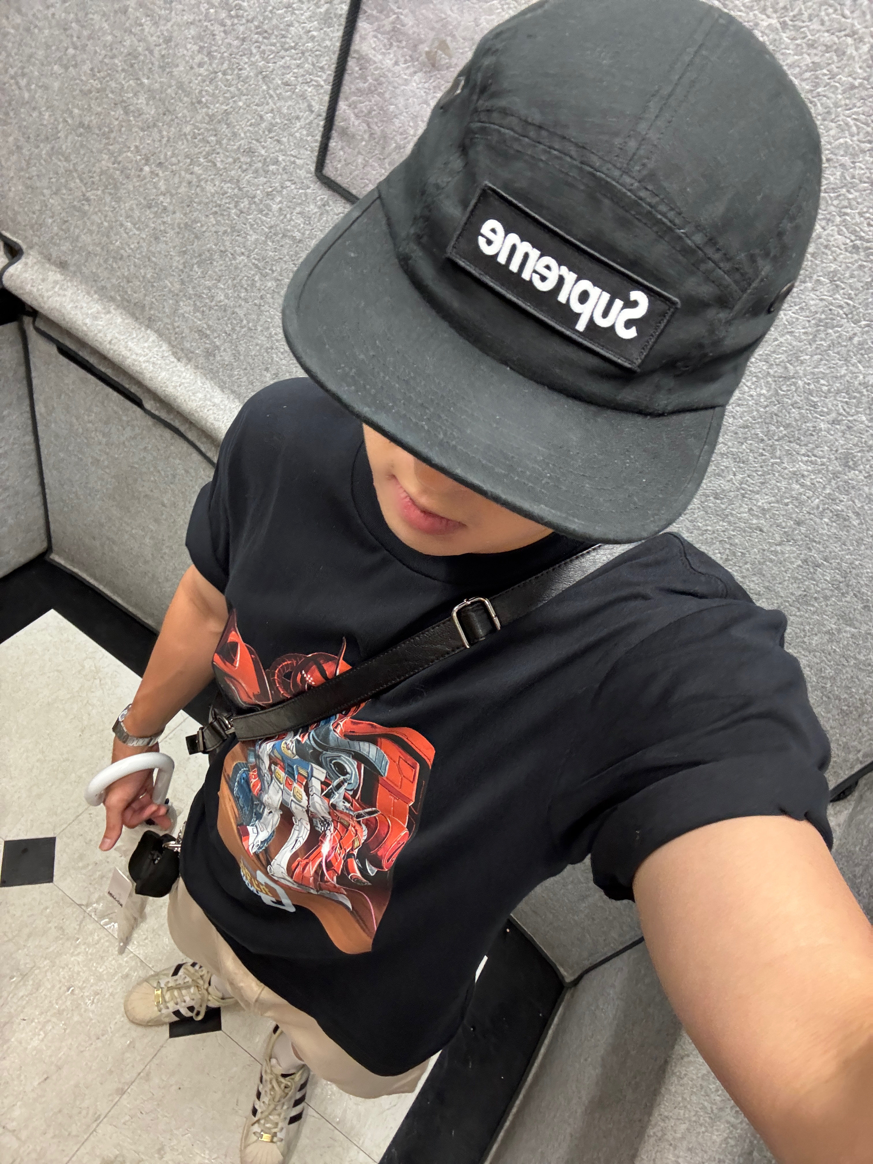 Supreme Military Camp Cap Black - 25SS, Uniqlo UT x Gundam Graphic T-Shirt C Black - KR 착용 스타일
