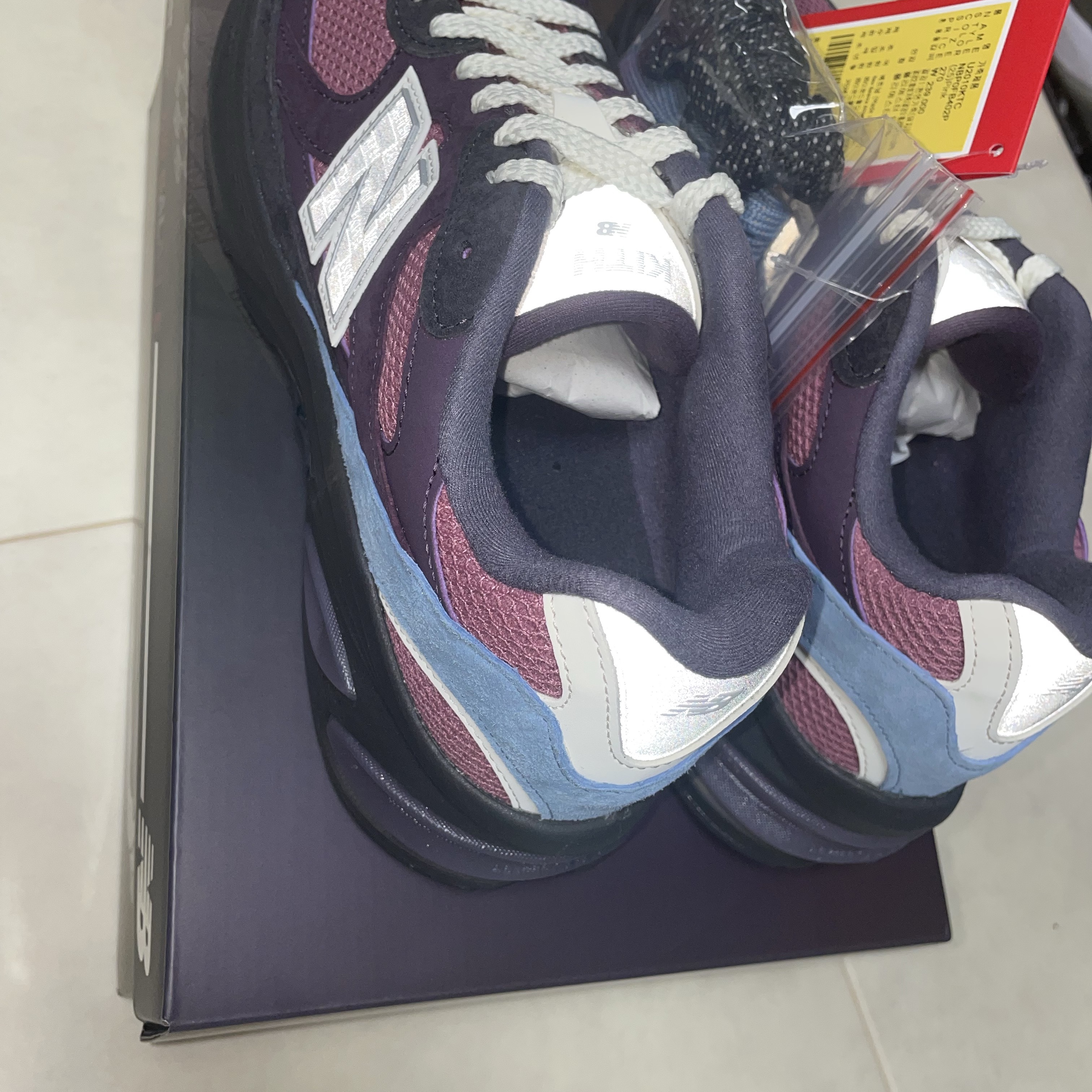 New Balance x Ronnie Fieg 2010 Abzorb Purple Purple 착용 스타일 - 7