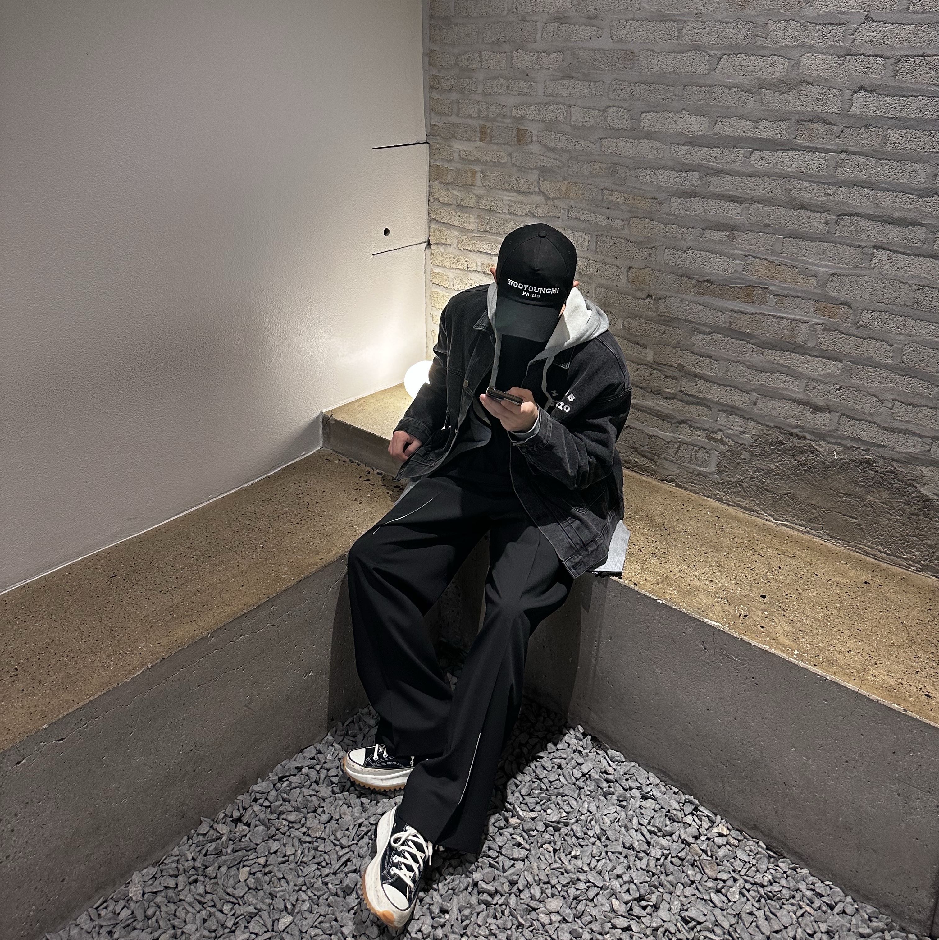 IAB Studio x Lee Denim Jacket Black, Zara x Ader Error Wide Pants Black 착용 스타일 - 2