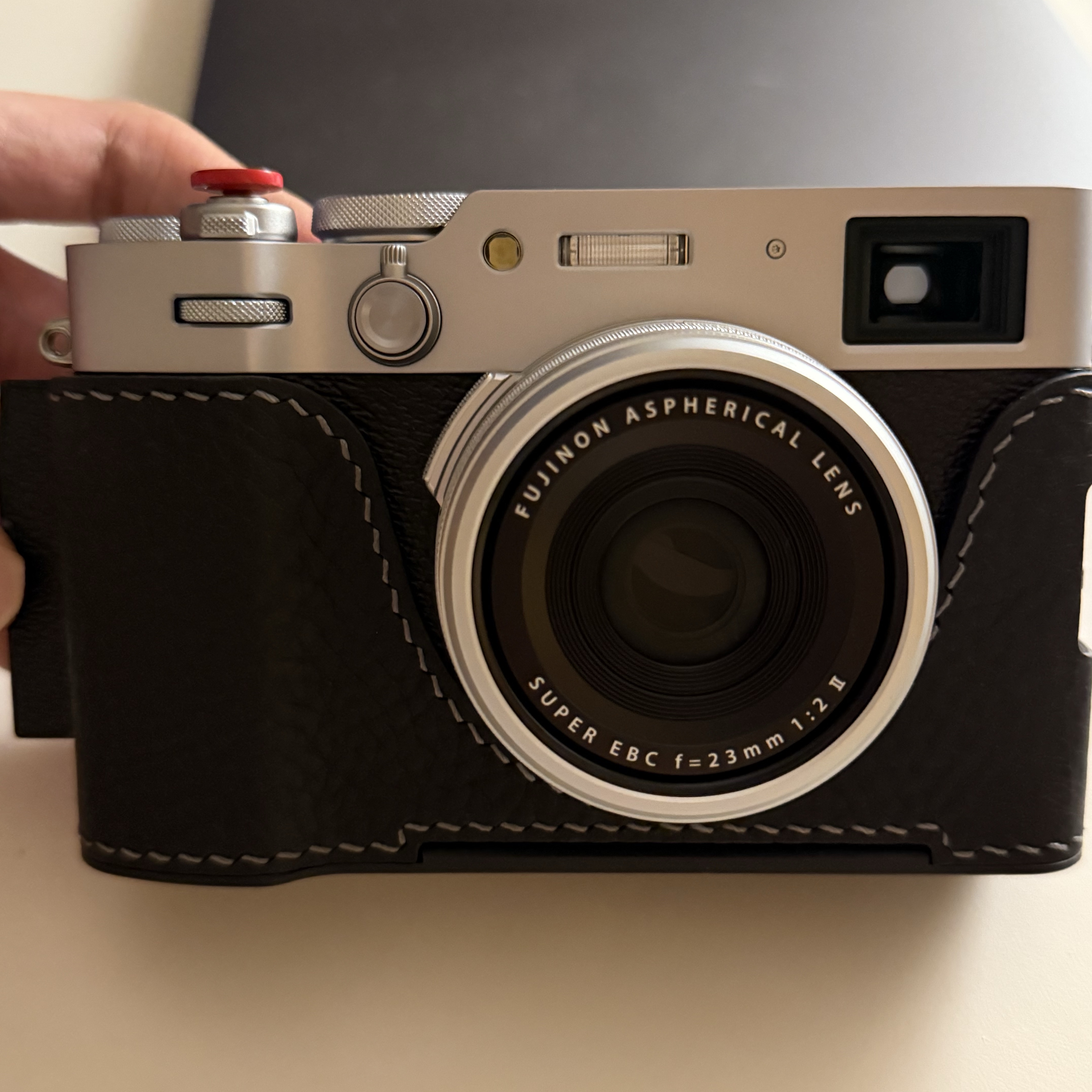 Fujifilm X100VI Silver (Korean Ver.) 착용 스타일