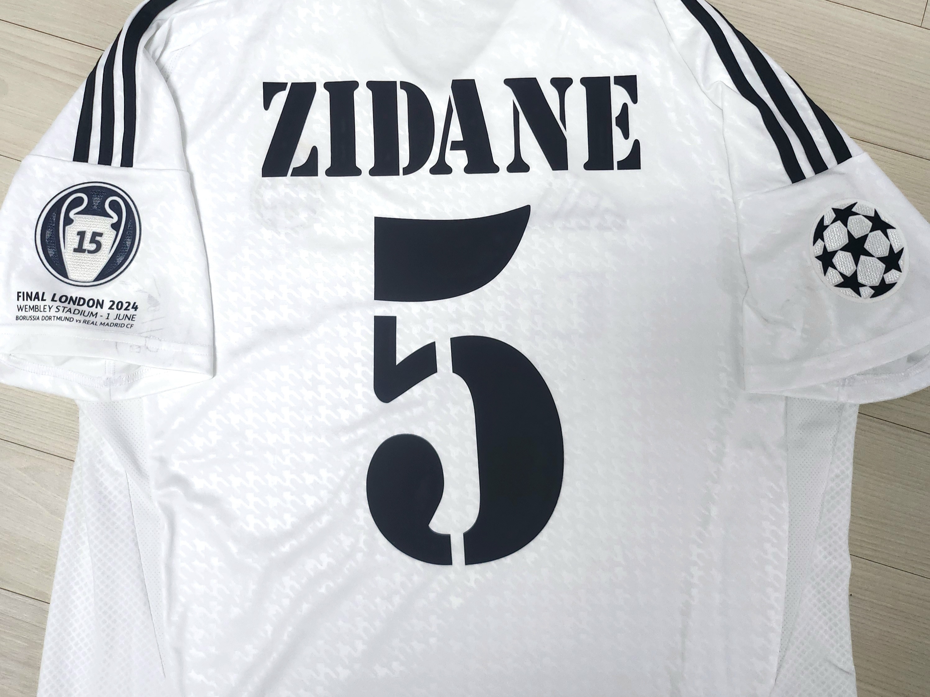 Adidas Real Madrid 2024/25 Home Jersey White - KR Sizing (Non Marking Ver.) 착용 스타일