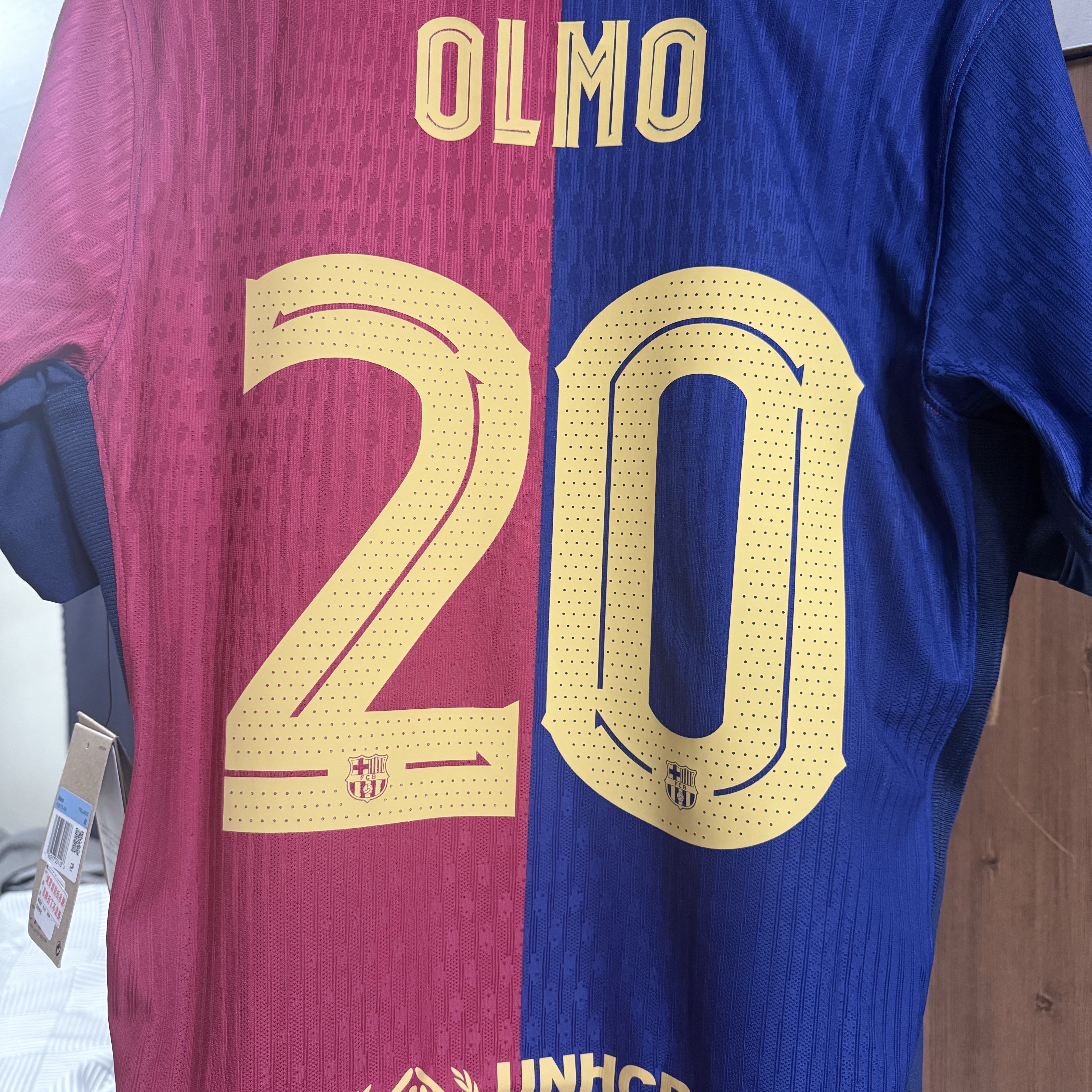 Nike FC Barcelona 2024/25 Dri-Fit ADV Match Home Jersey Deep Royal Blue Noble Red (Non Marking Ver.) 착용 스타일