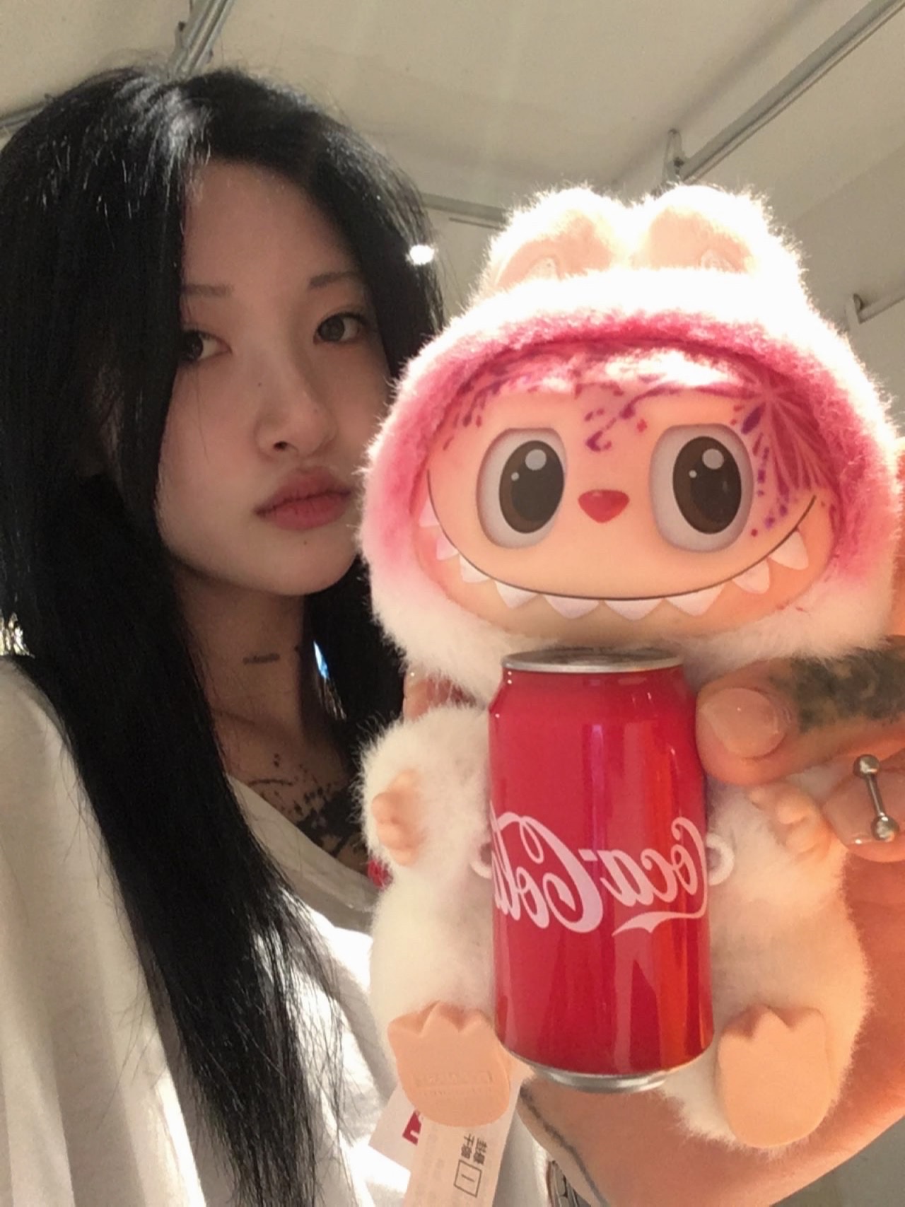 Pop Mart Labubu Coca Cola Series Happy Factor Keyring (Opened Case), Pop Mart Labubu Coca Cola Series Keyring Sealed Case (1 Blind Box) 착용 스타일 - 1