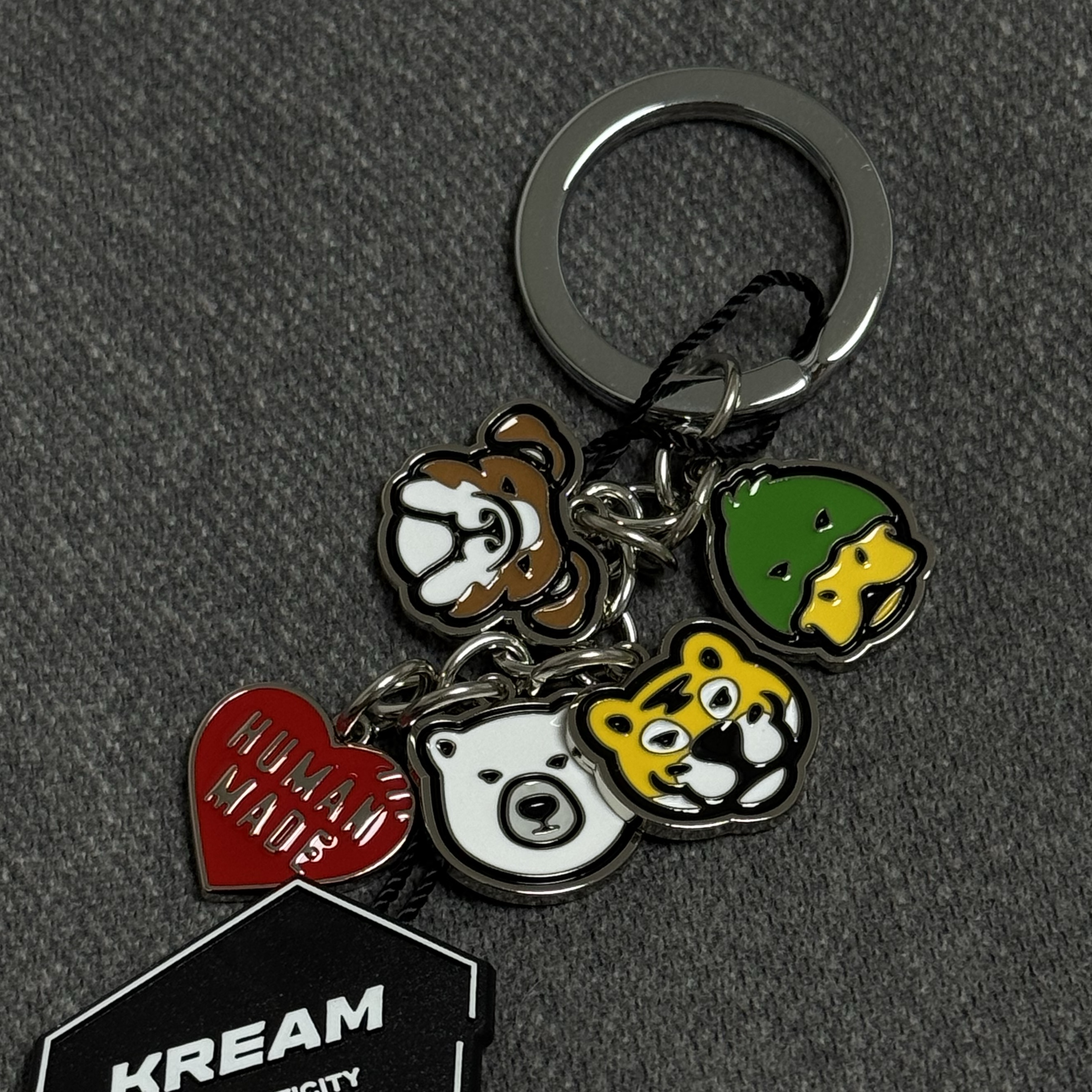 Human Made Animal Keyring Silver 착용 스타일 - 3