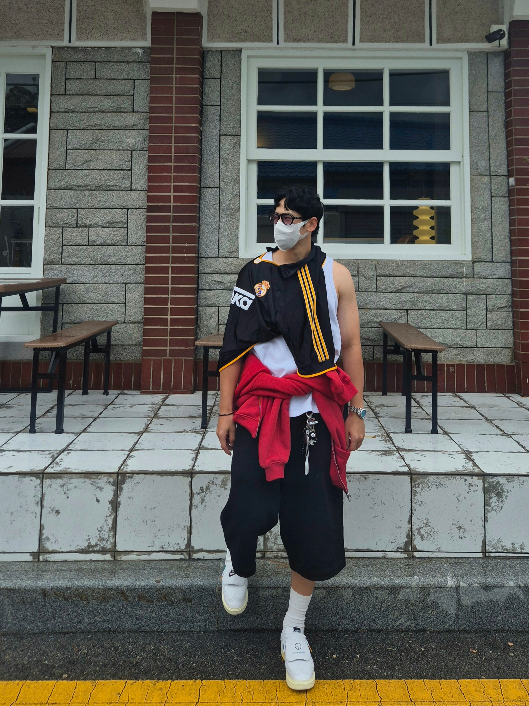 MJD Wide Carpenter Bermuda Shorts Black, Nike x Peaceminusone Kwondo1 White 착용 스타일
