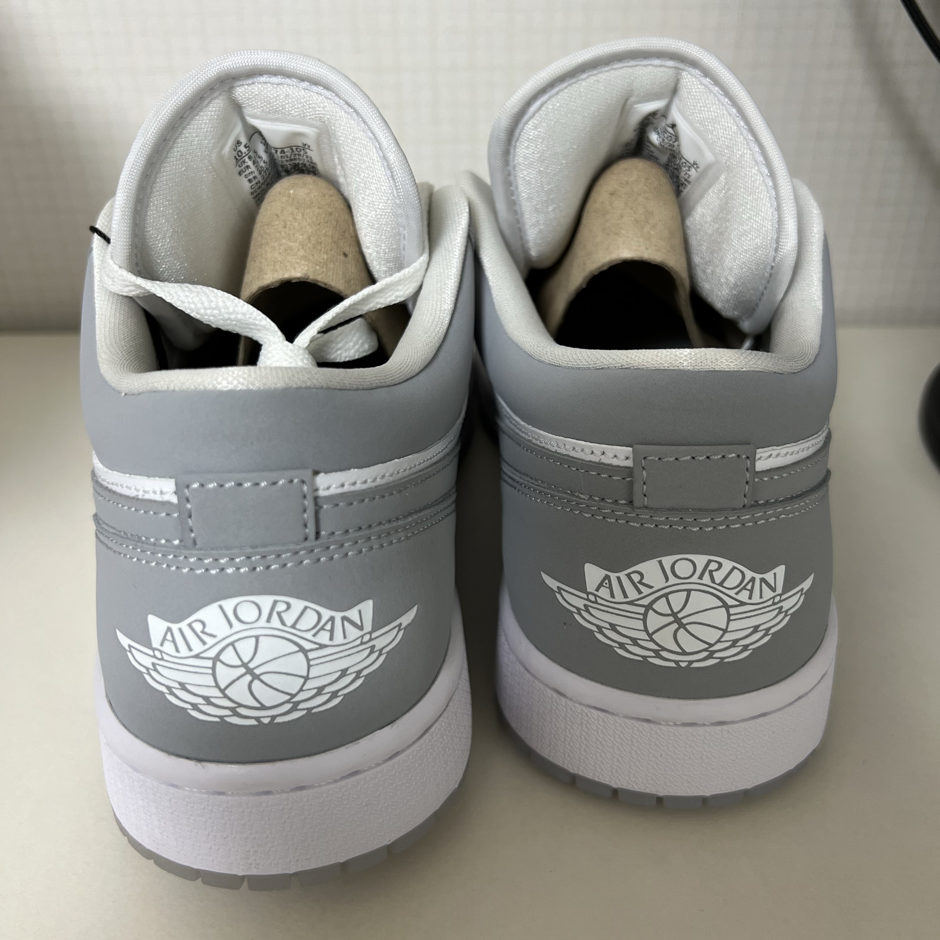 (W) Jordan 1 Low White Wolf Grey 착용 스타일
