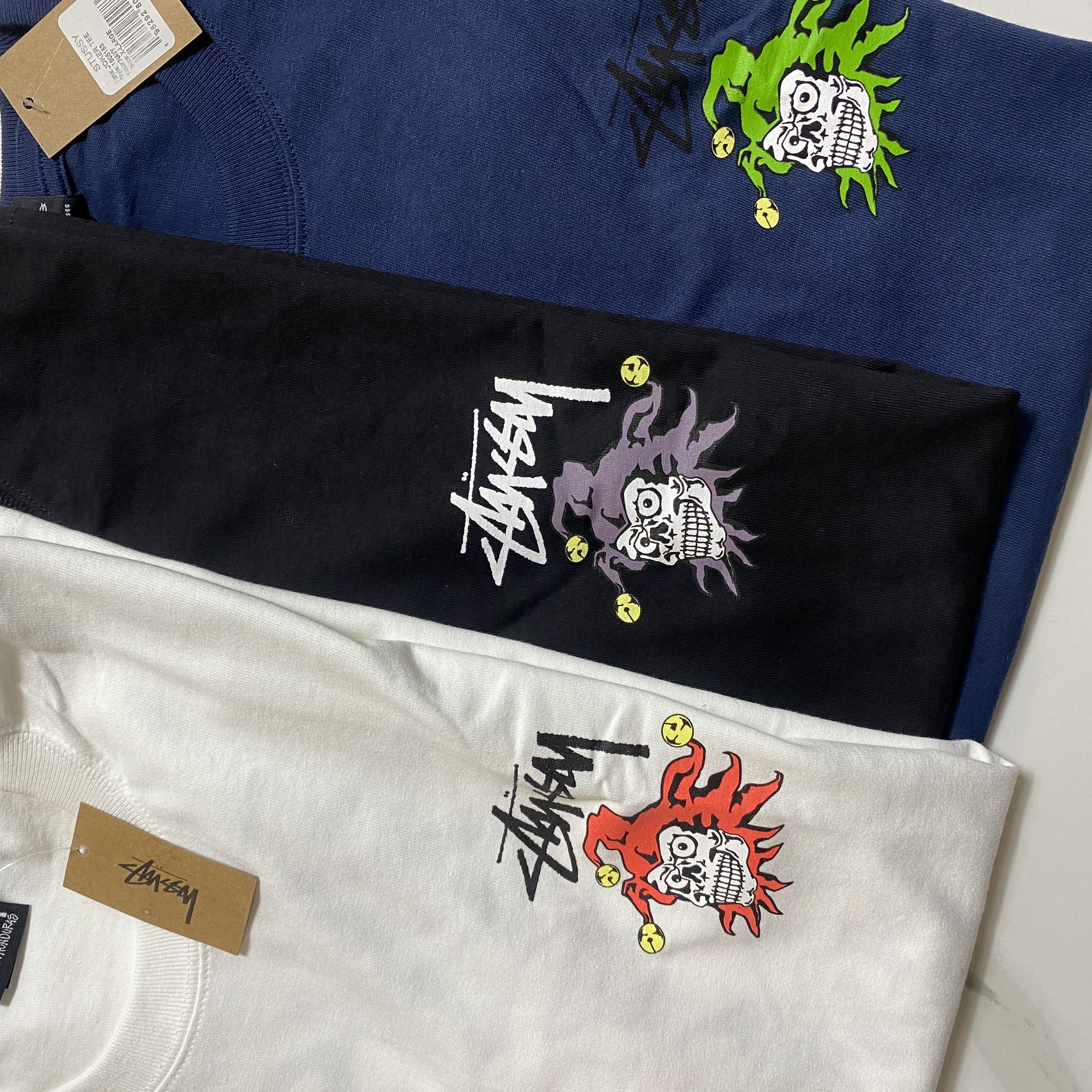 Stussy Joker T-Shirt Black, Stussy Joker T-Shirt White 착용 스타일