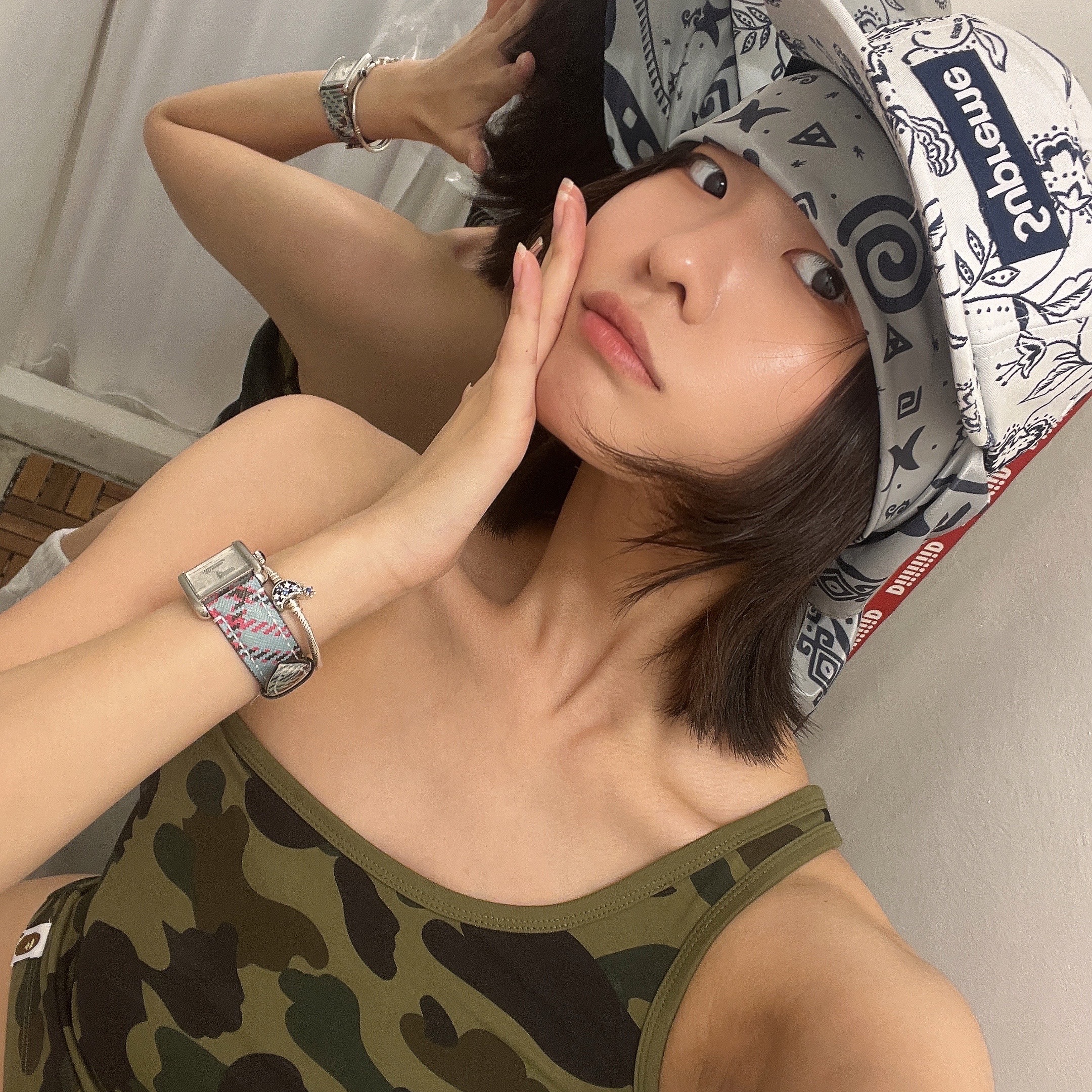 Supreme Floral Jacquard Camp Cap White - 25SS, Supreme x Nike Mesh S/S Shirt Black - 24SS 착용 스타일 - 2