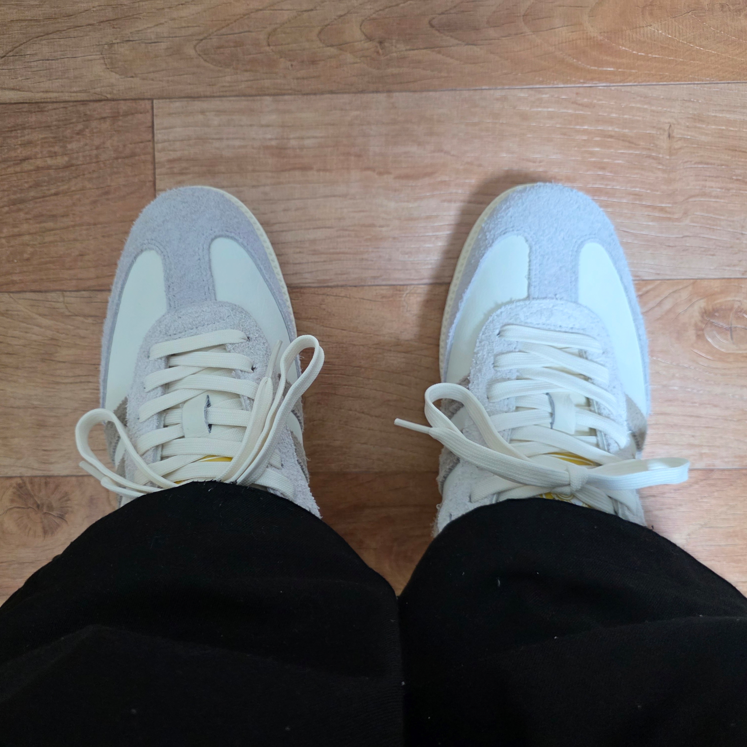 Adidas x Kasina Samba Consortium Cup Off White Trace Khaki 착용 스타일
