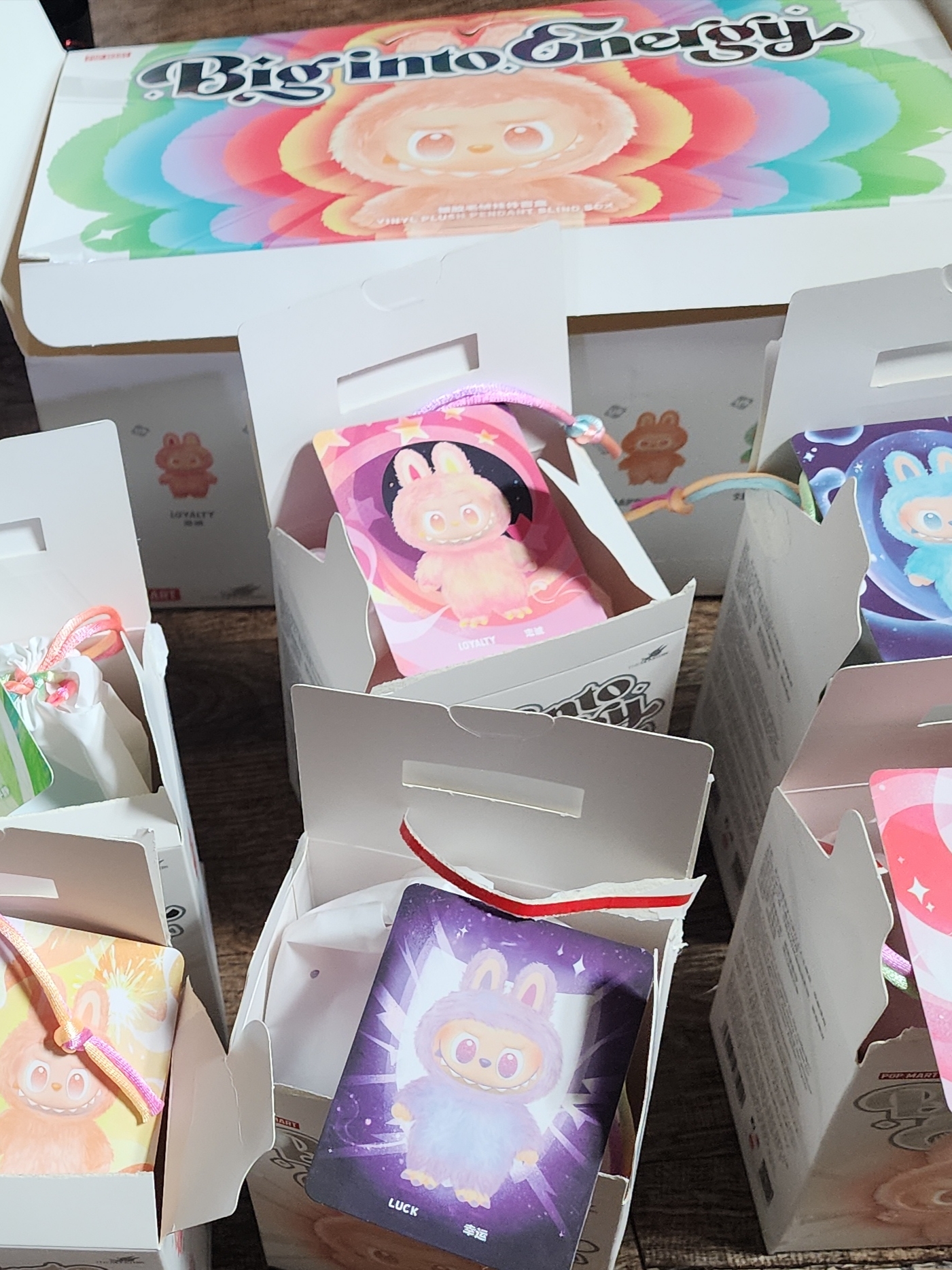 Pop Mart Labubu The Monsters Highlight Series Sealed Case (6 Blind Boxes) 착용 스타일 - 3