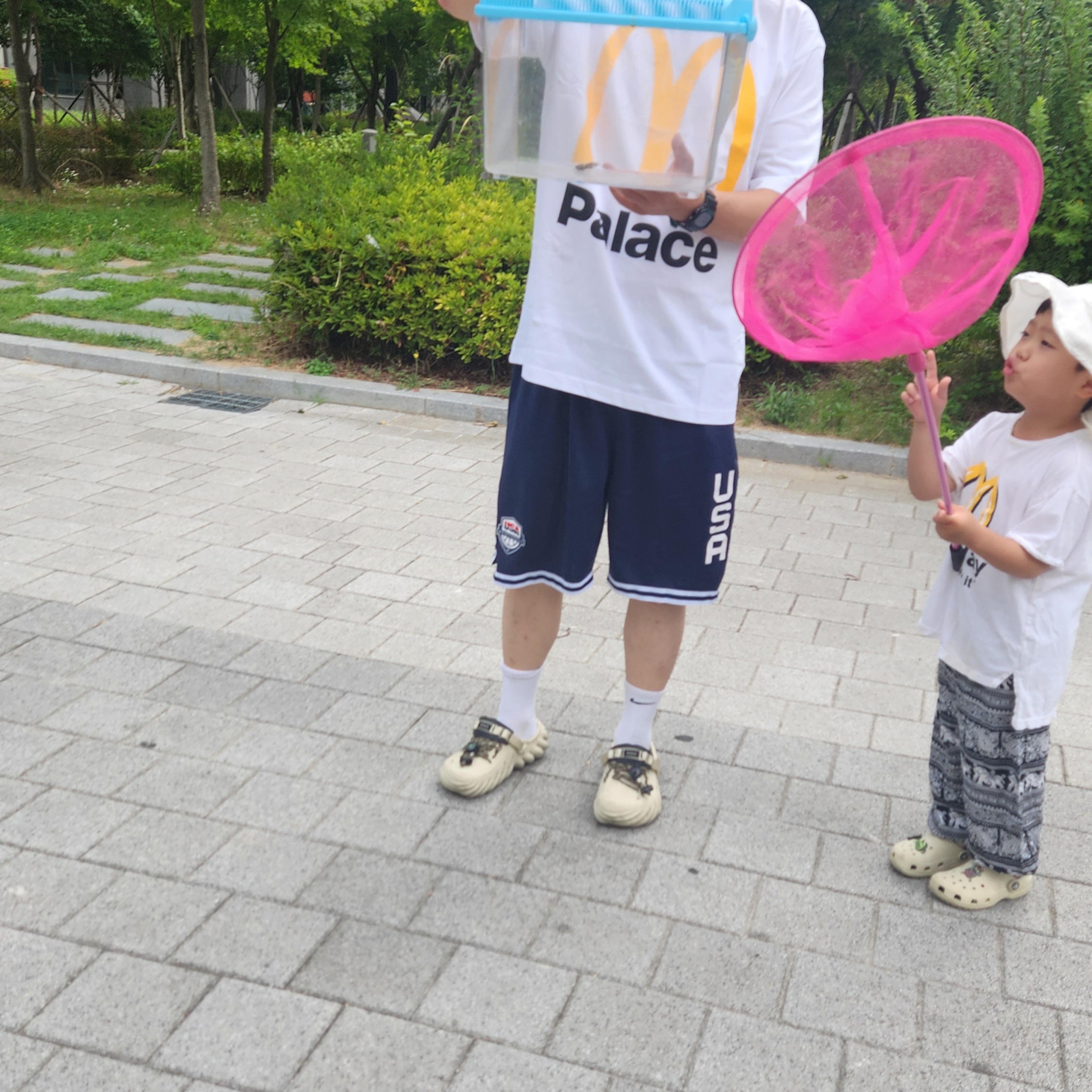Palace x McDonald's Logo T-Shirt White - 23FW, Crocs Echo Clog Bone Black 착용 스타일