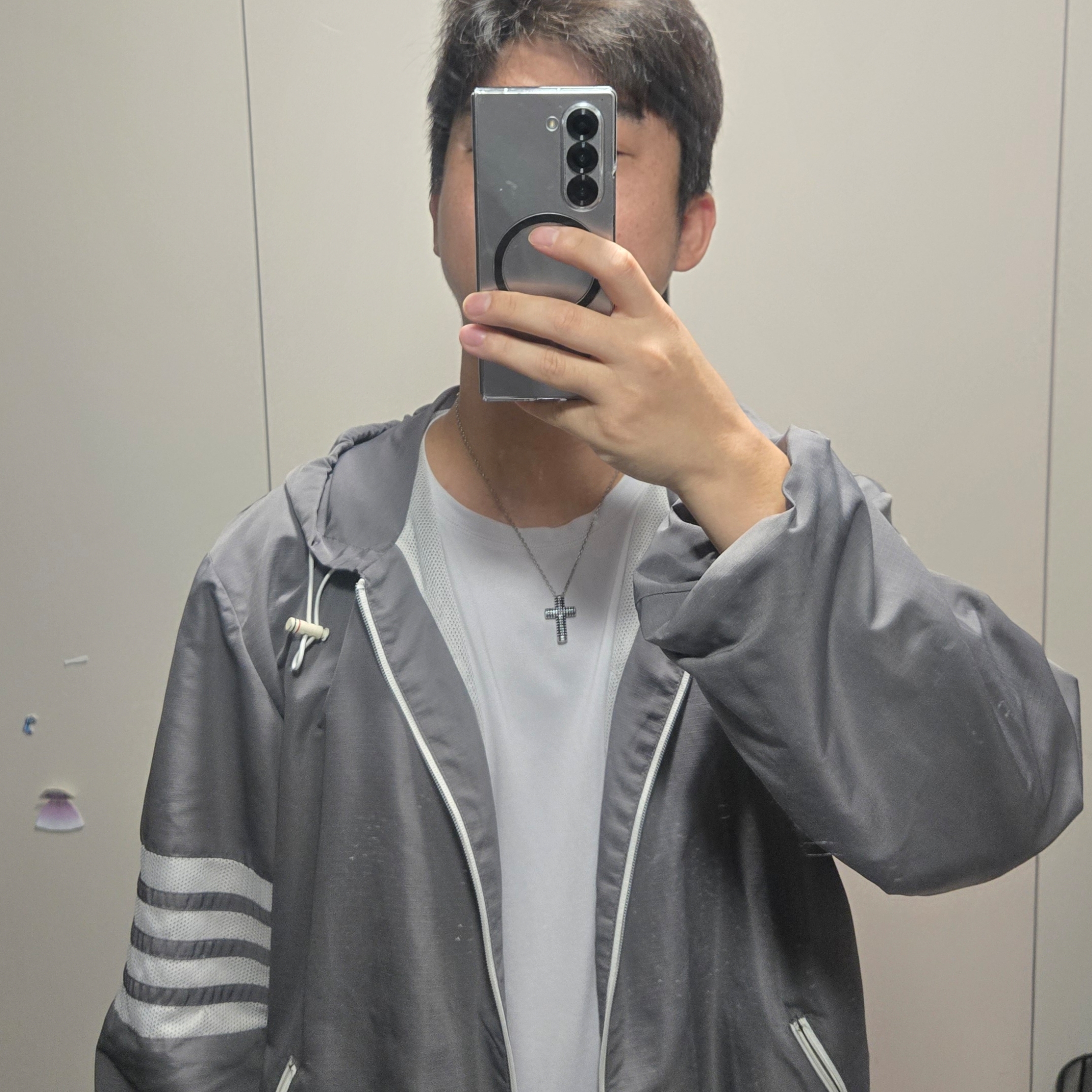 Thom Browne Ripstop Mesh 4-Bar Hooded Jacket Medium Grey 착용 스타일 - 2