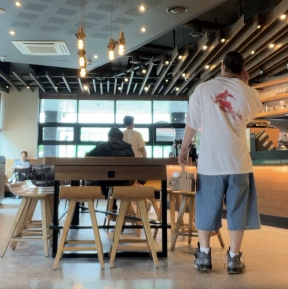 Jordan 5 x Off-White Retro SP Black Muslin 착용 스타일 - 1