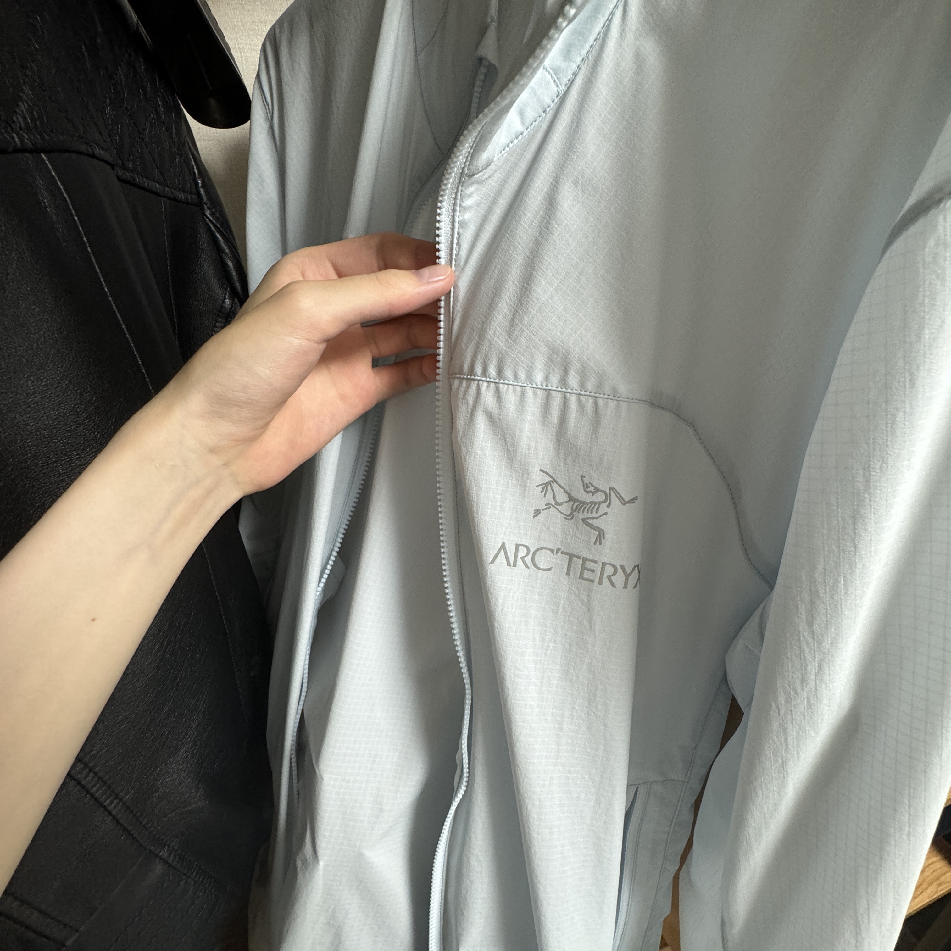 Arc'teryx Squamish Hoody Daybreak 착용 스타일 - 1