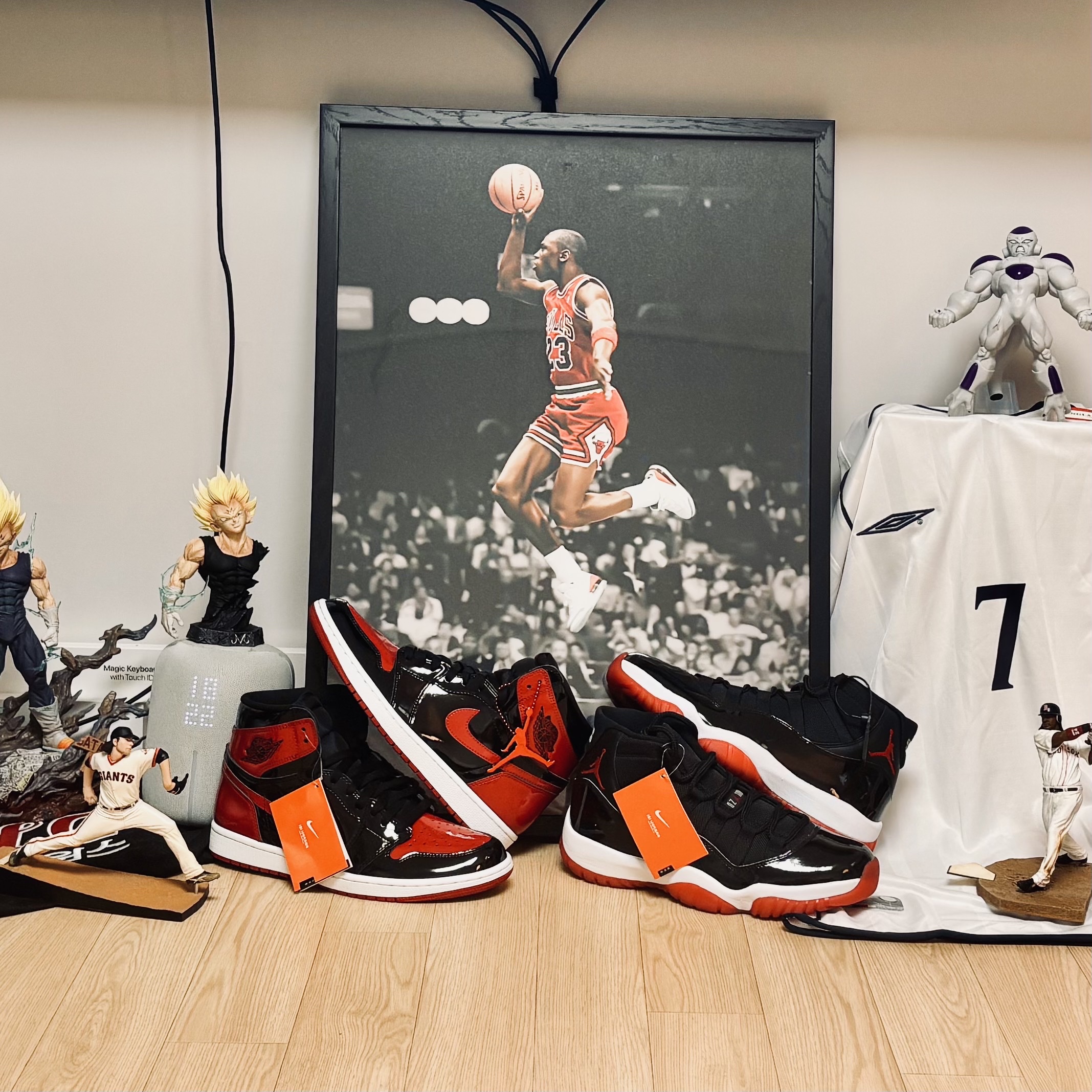 Jordan 1 Retro High OG Patent Bred, Jordan 11 Retro Bred 2019 착용 스타일 - 1