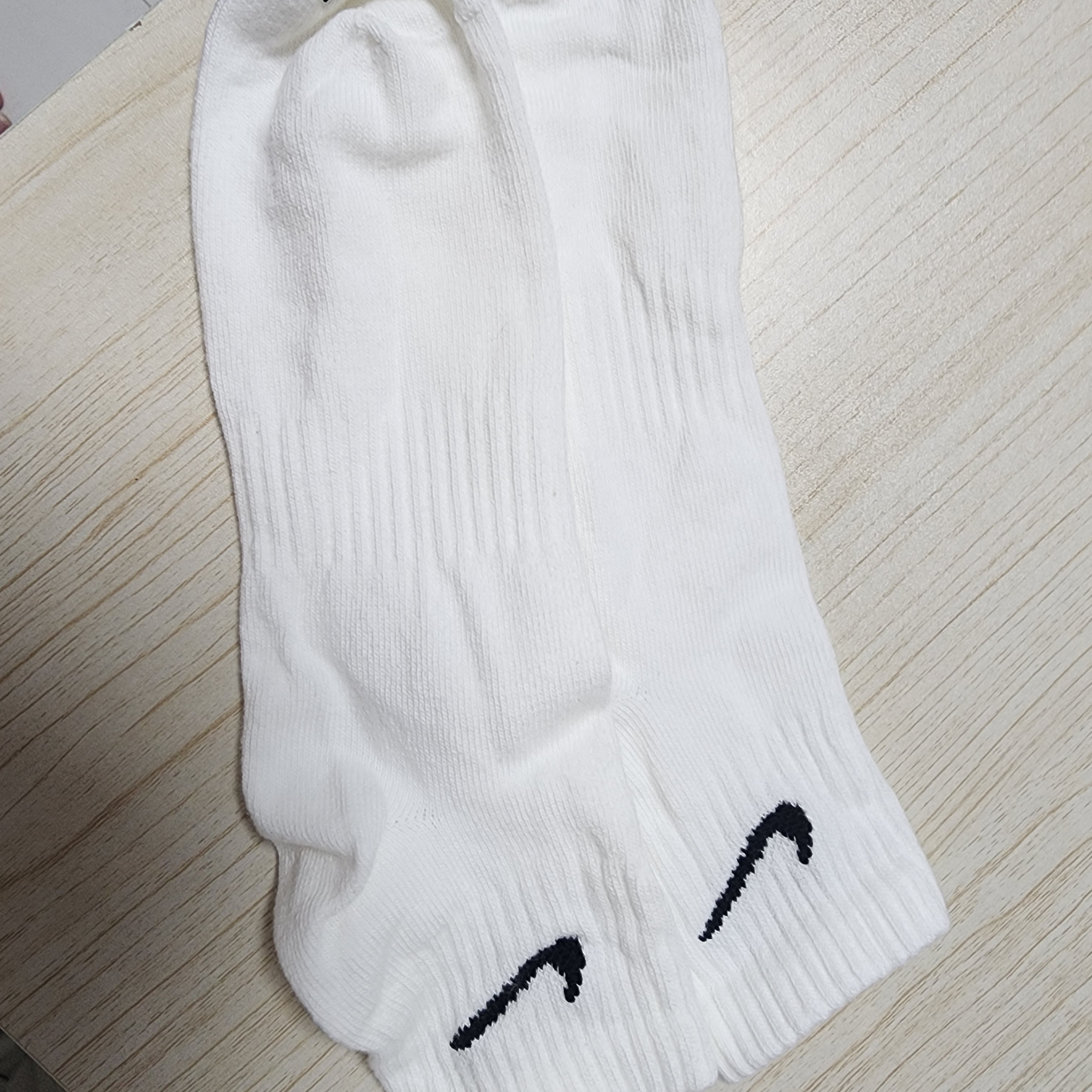 Nike Everyday Lightweight Training Ankle Socks White Black (3 Pack/Korean Ver.) 착용 스타일
