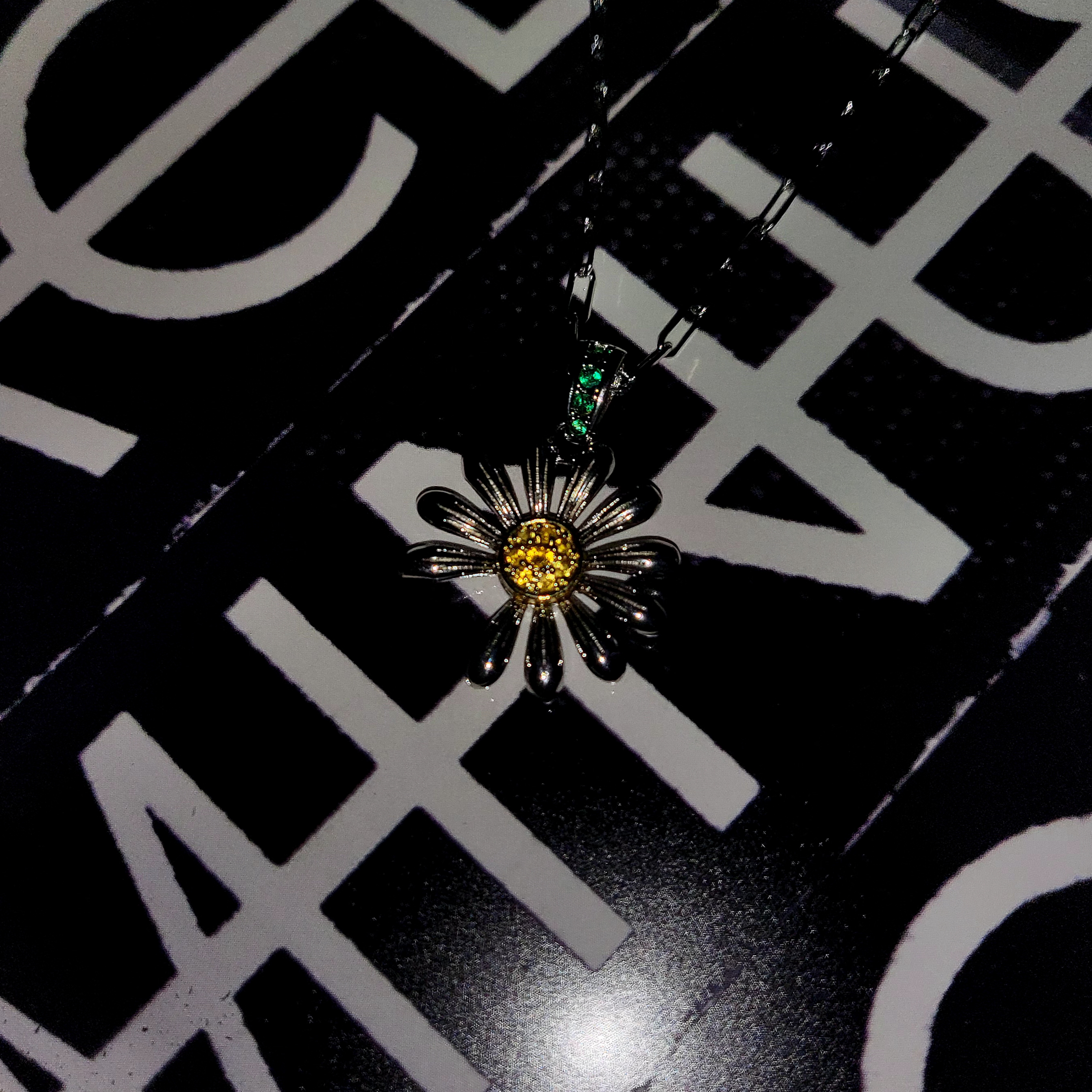 Jacob & Co x Peaceminusone Pendant Sterling Silver & Yellow Gold 착용 스타일