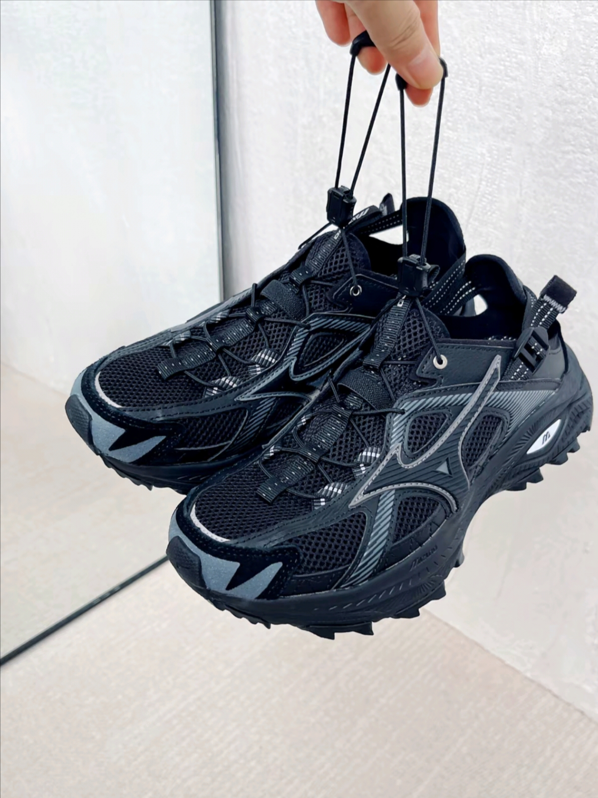 Mizuno Racer Trail SE Silver Grey, Adidas Climacool Off White 착용 스타일 - 7