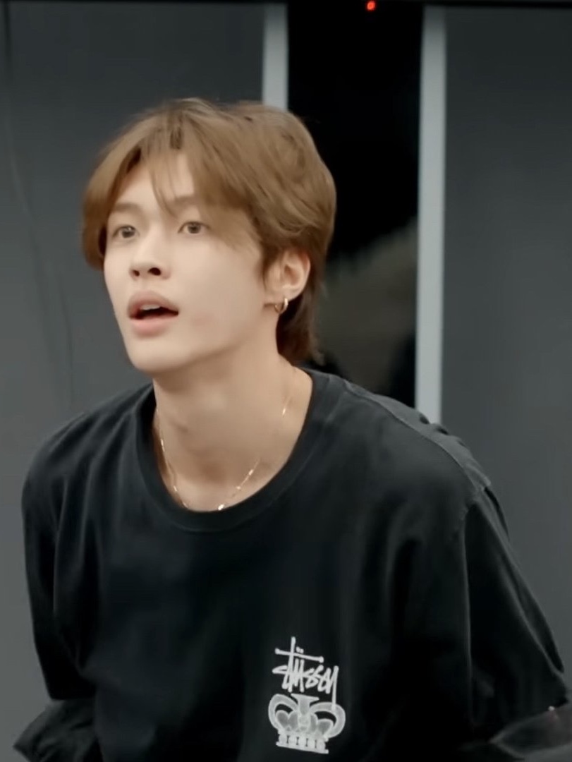 Stussy One World T-Shirt Black 착용 스타일