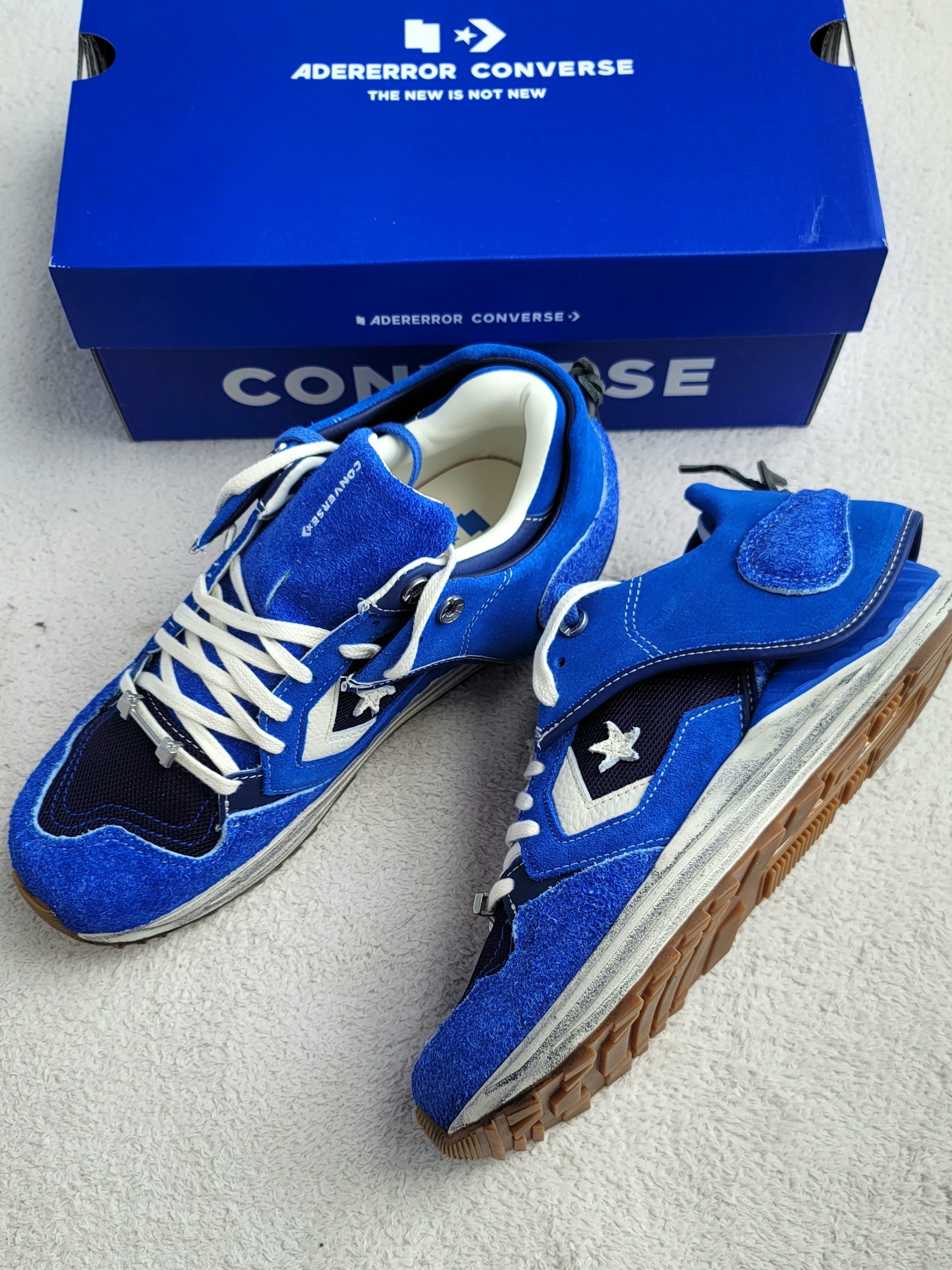 Converse x Ader Error Wave Trainer Blue 착용 스타일 - 1