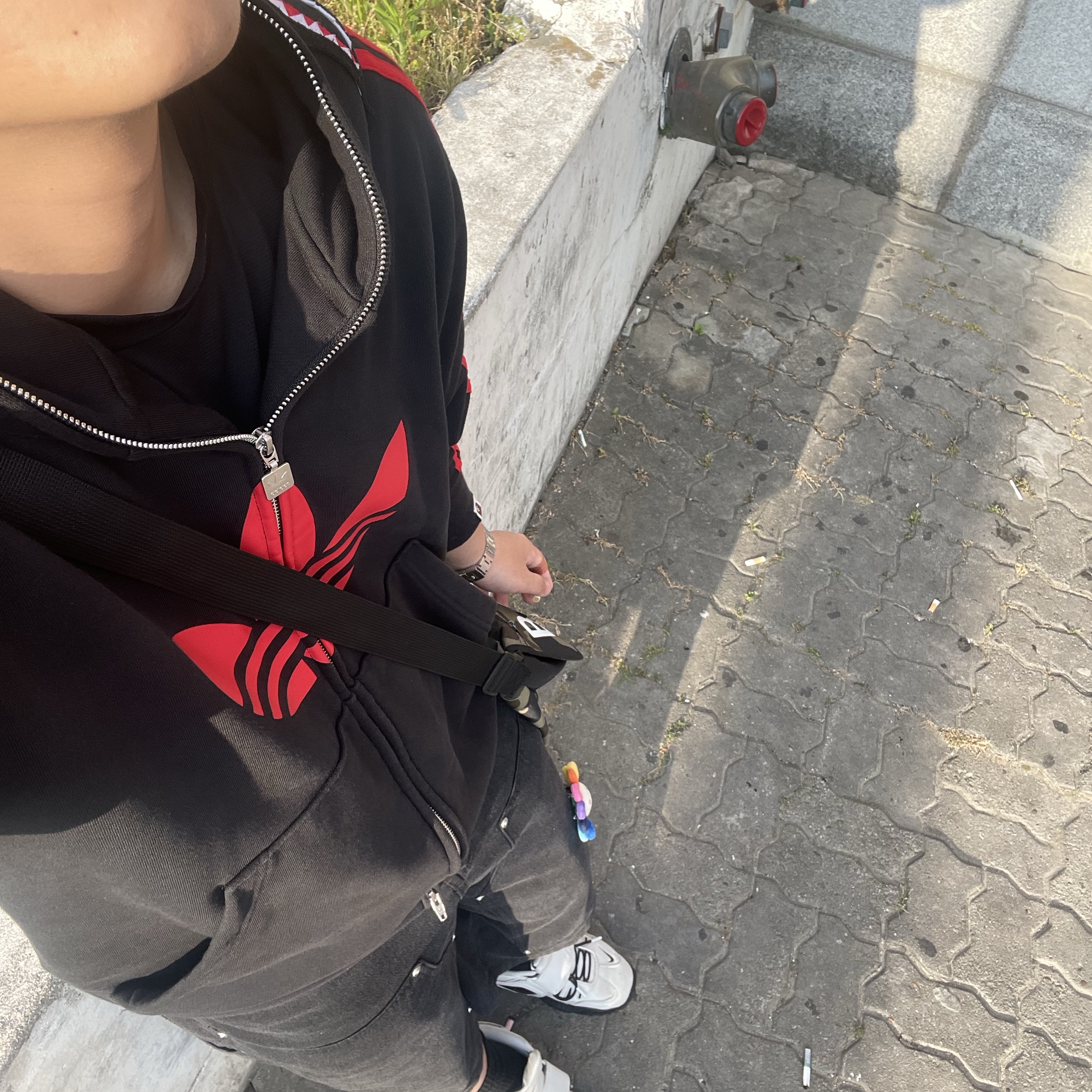 Yeezy One Box T-Shirt Black, Bearbrick x Ader Error 100% 착용 스타일 - 2