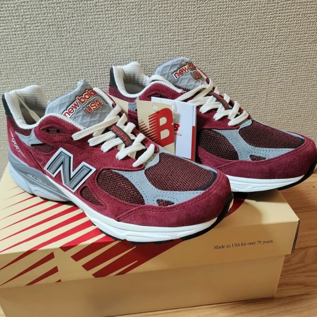 New Balance 990v3 Made in USA Scarlet Marblehead 착용 스타일