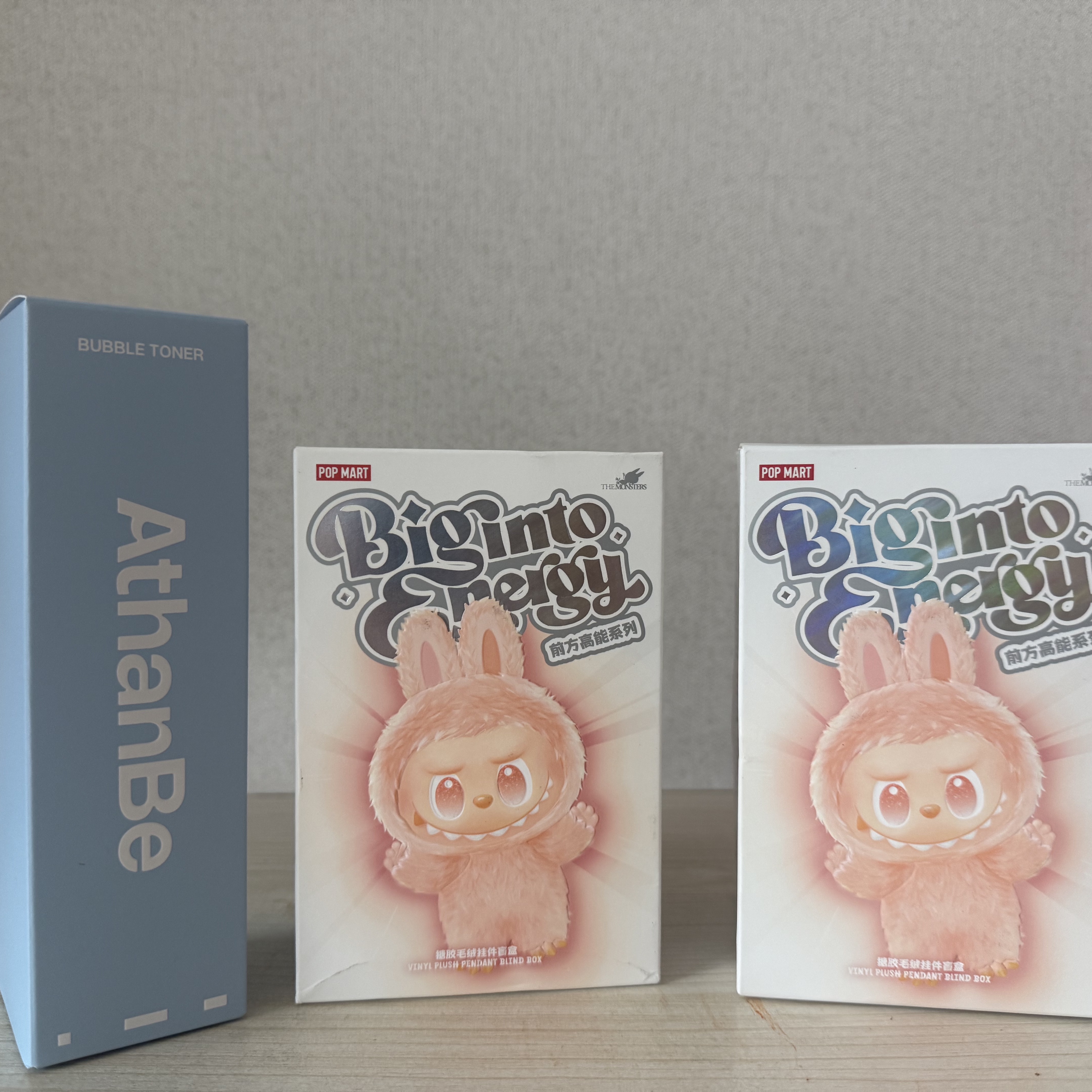 Pop Mart Labubu The Monsters Highlight Series Sealed Case (Bundle of 2/1 Blind Box) 착용 스타일 - 2