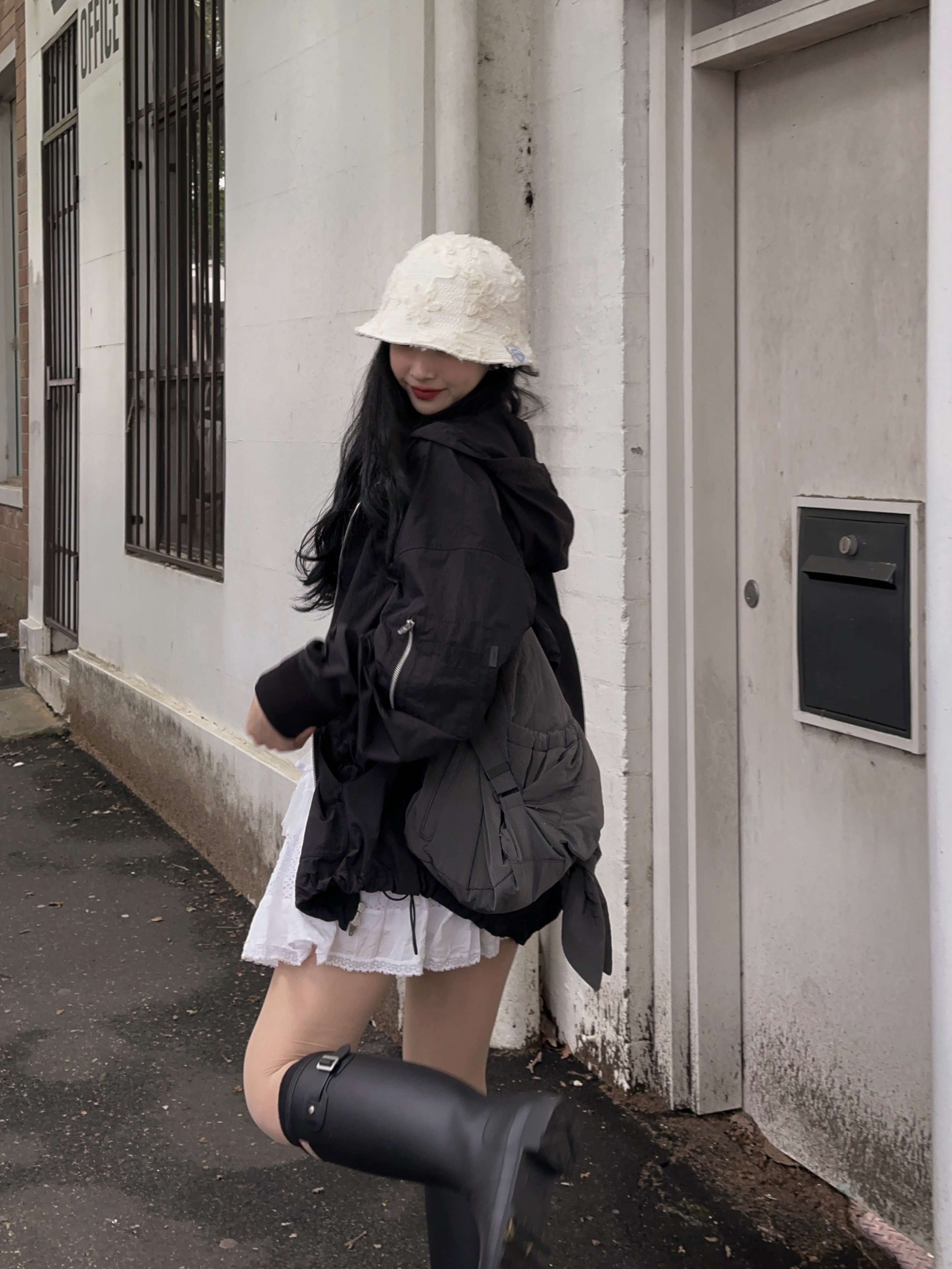 (W) Hunter Original Tall Rain Boots Black 착용 스타일