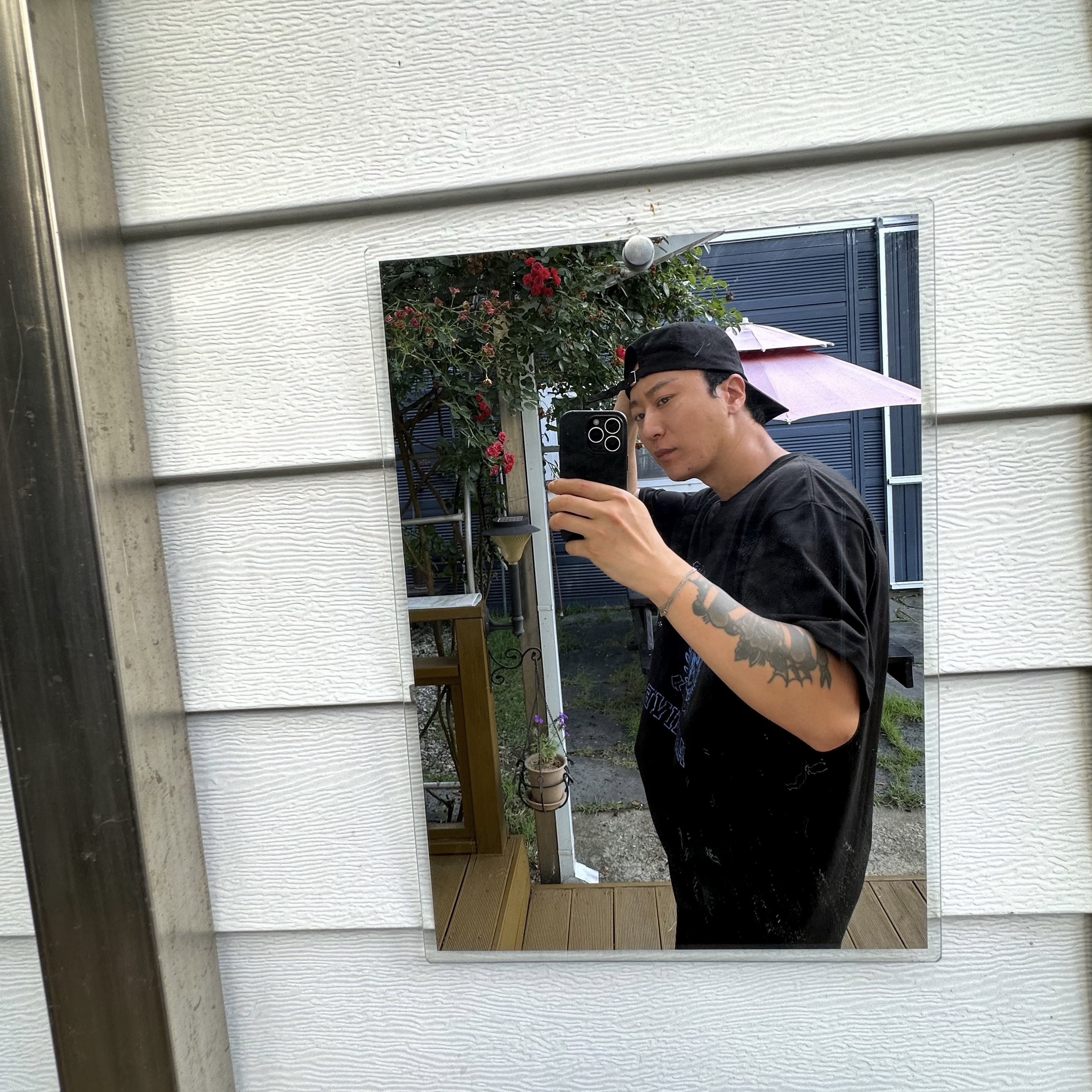 Farfromwhat Far Fxxxarx Tshirts Black 착용 스타일 - 2